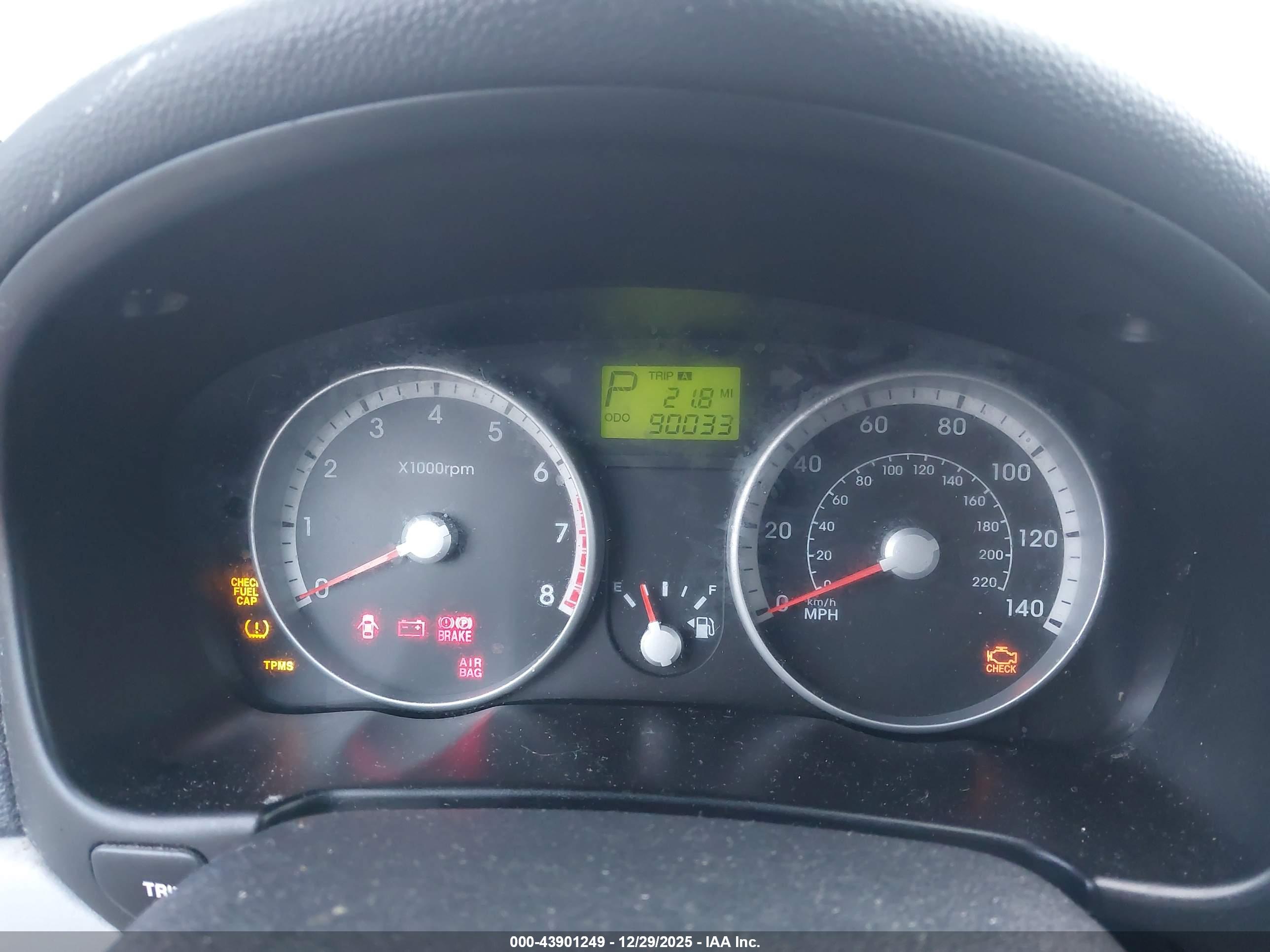 HYUNDAI ACCENT image 7