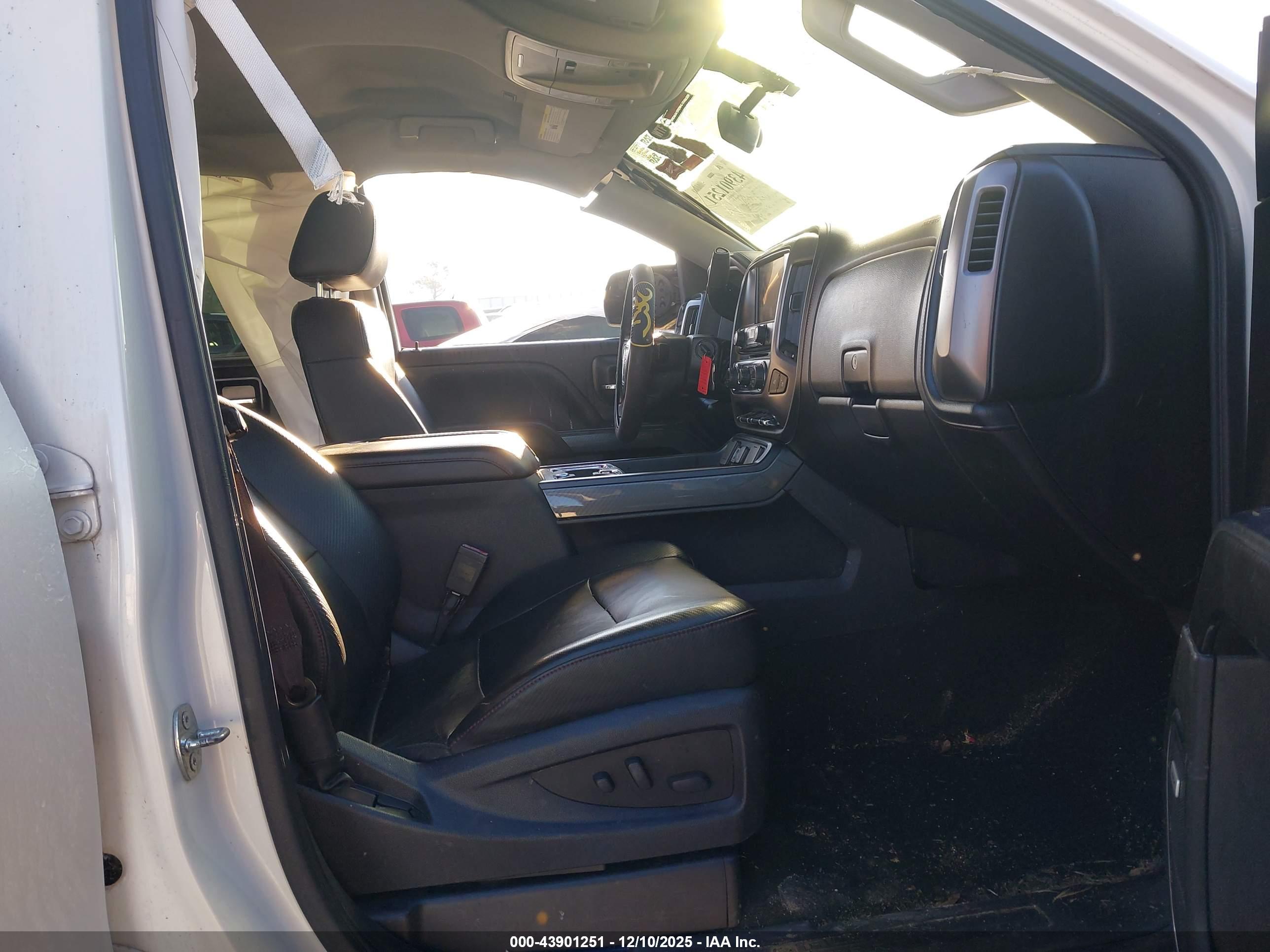 GMC SIERRA image 5