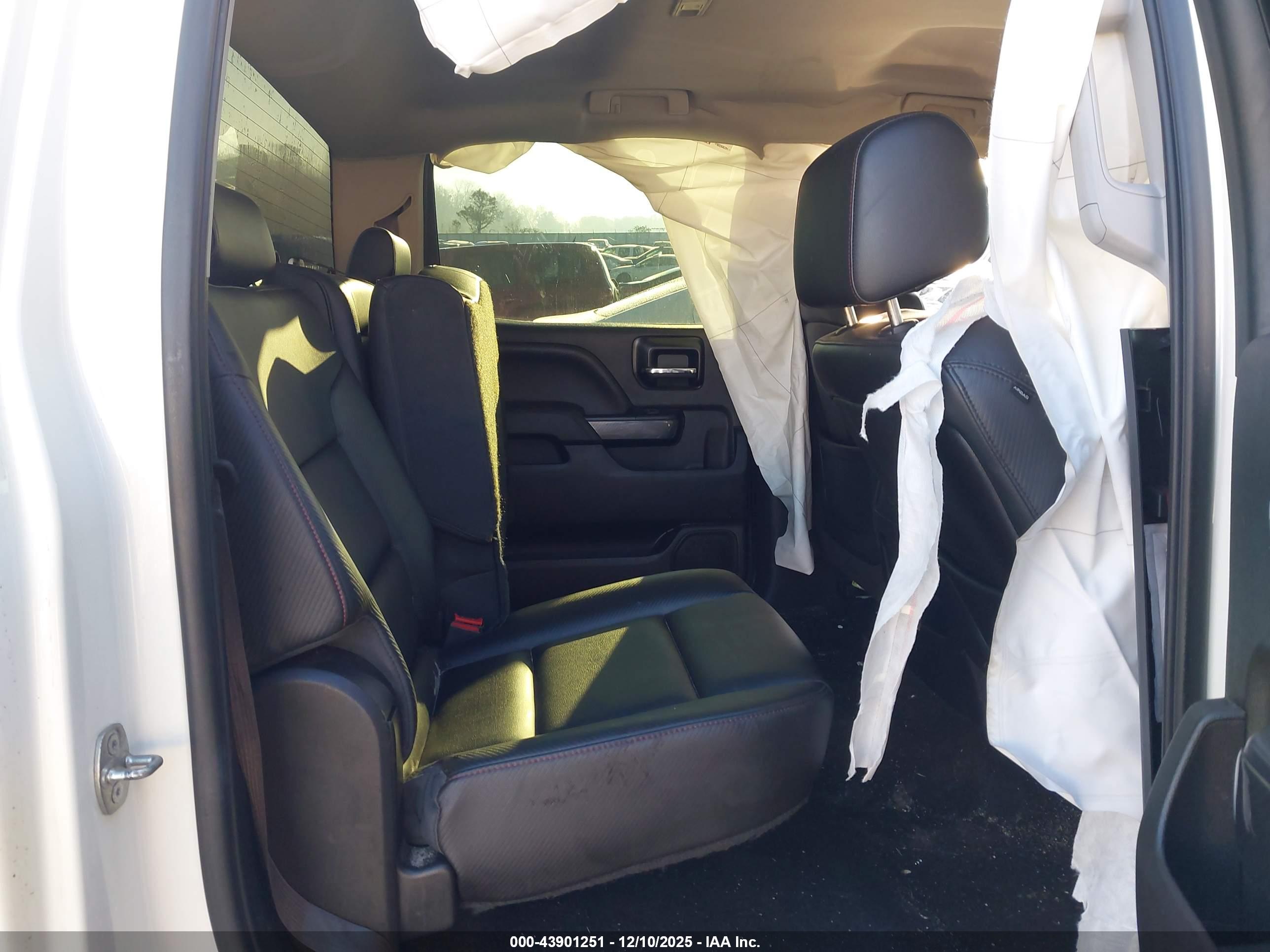 GMC SIERRA image 8