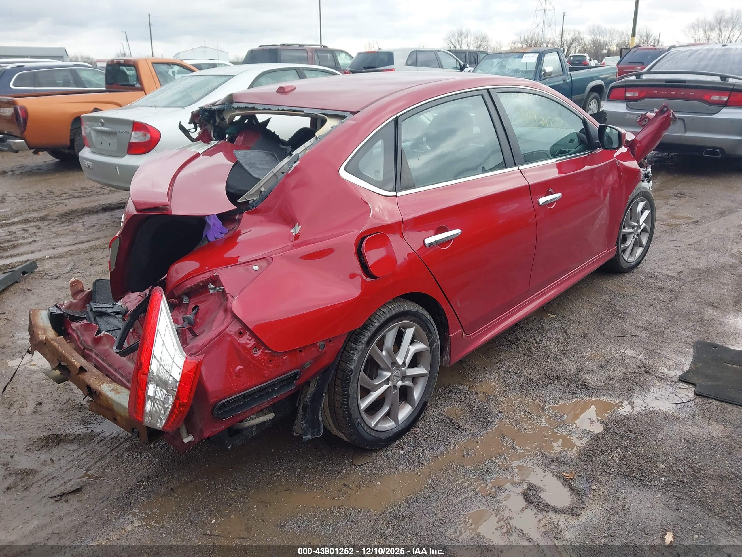 NISSAN SENTRA image 4