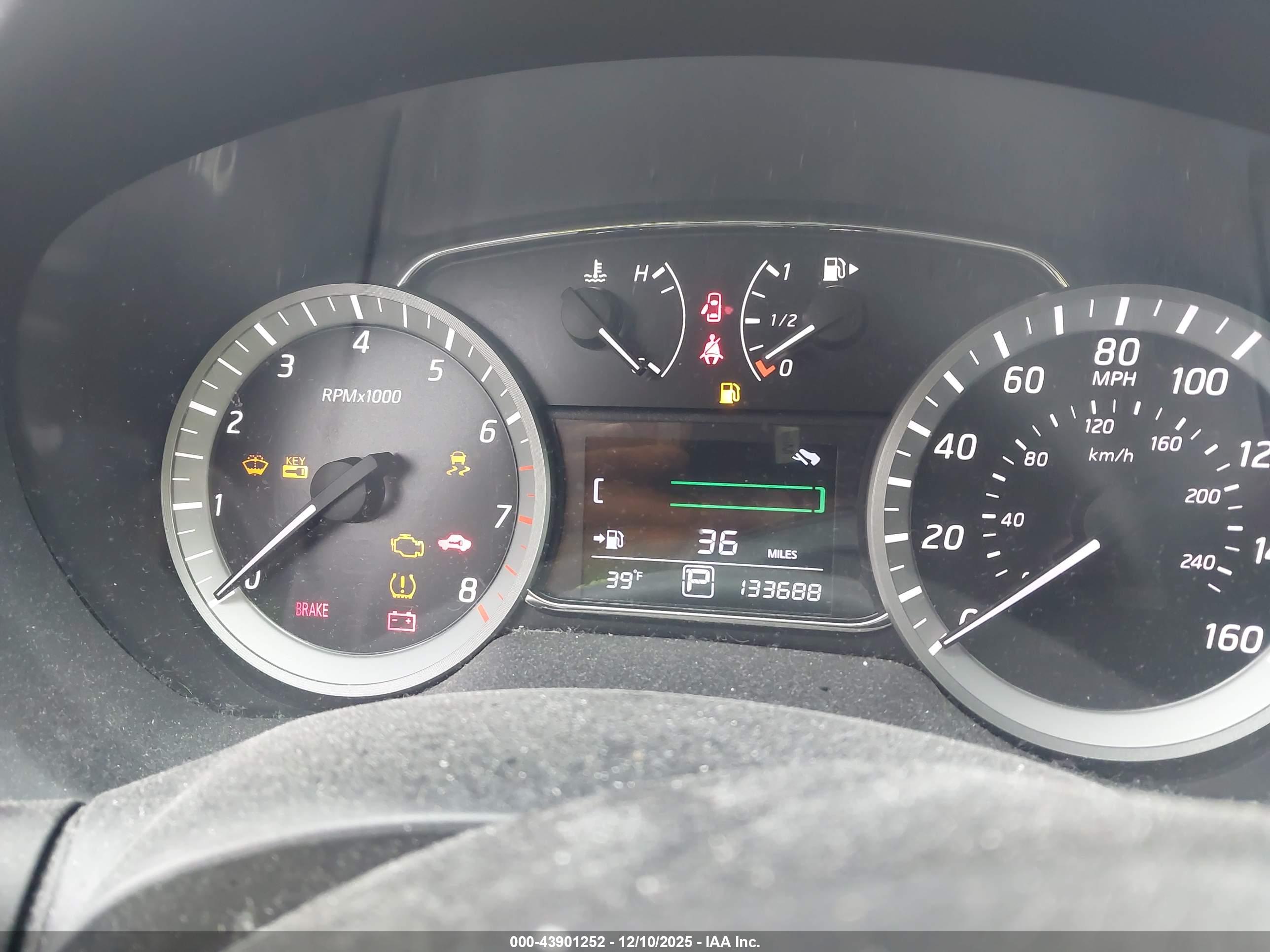 NISSAN SENTRA image 7