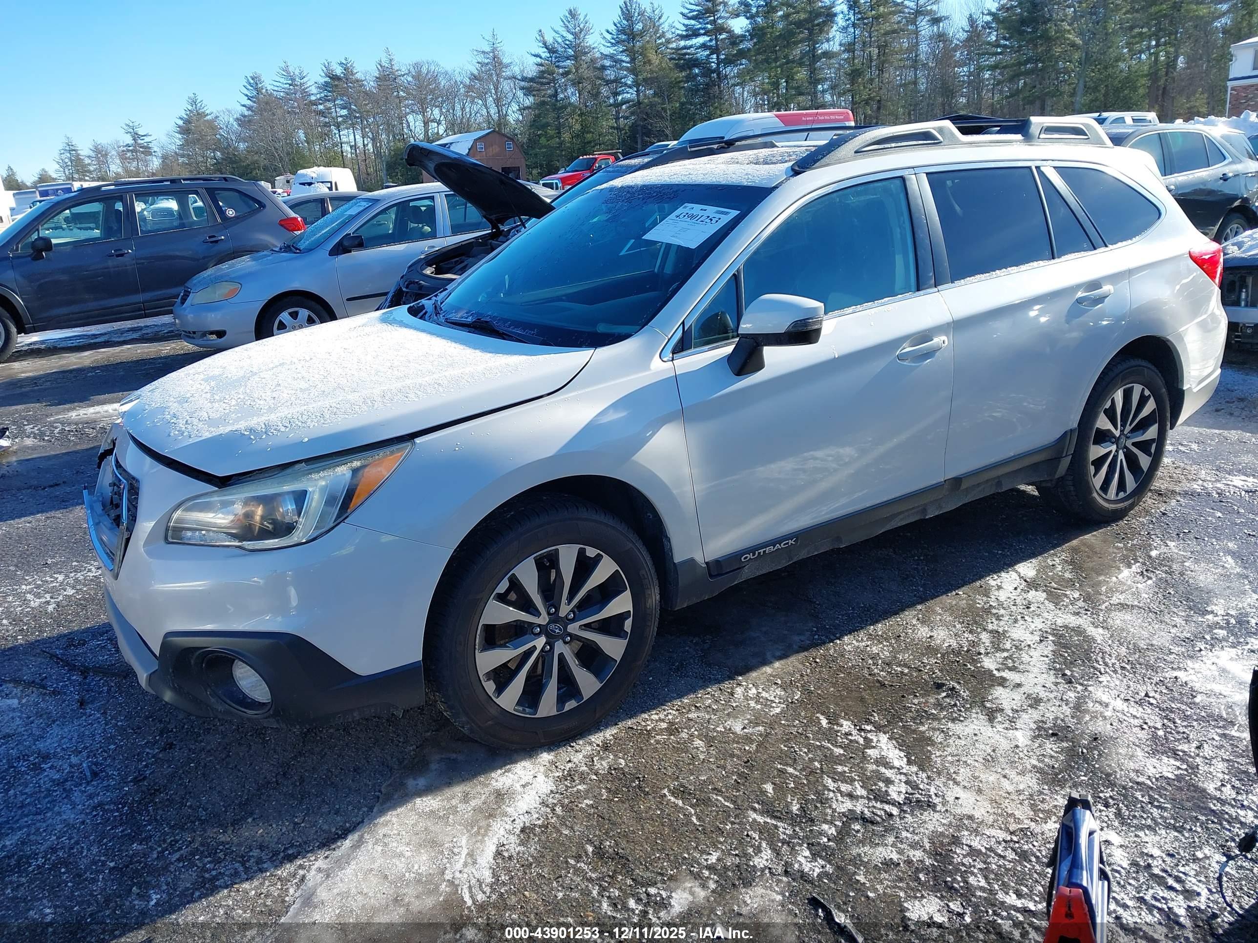 SUBARU OUTBACK image 2