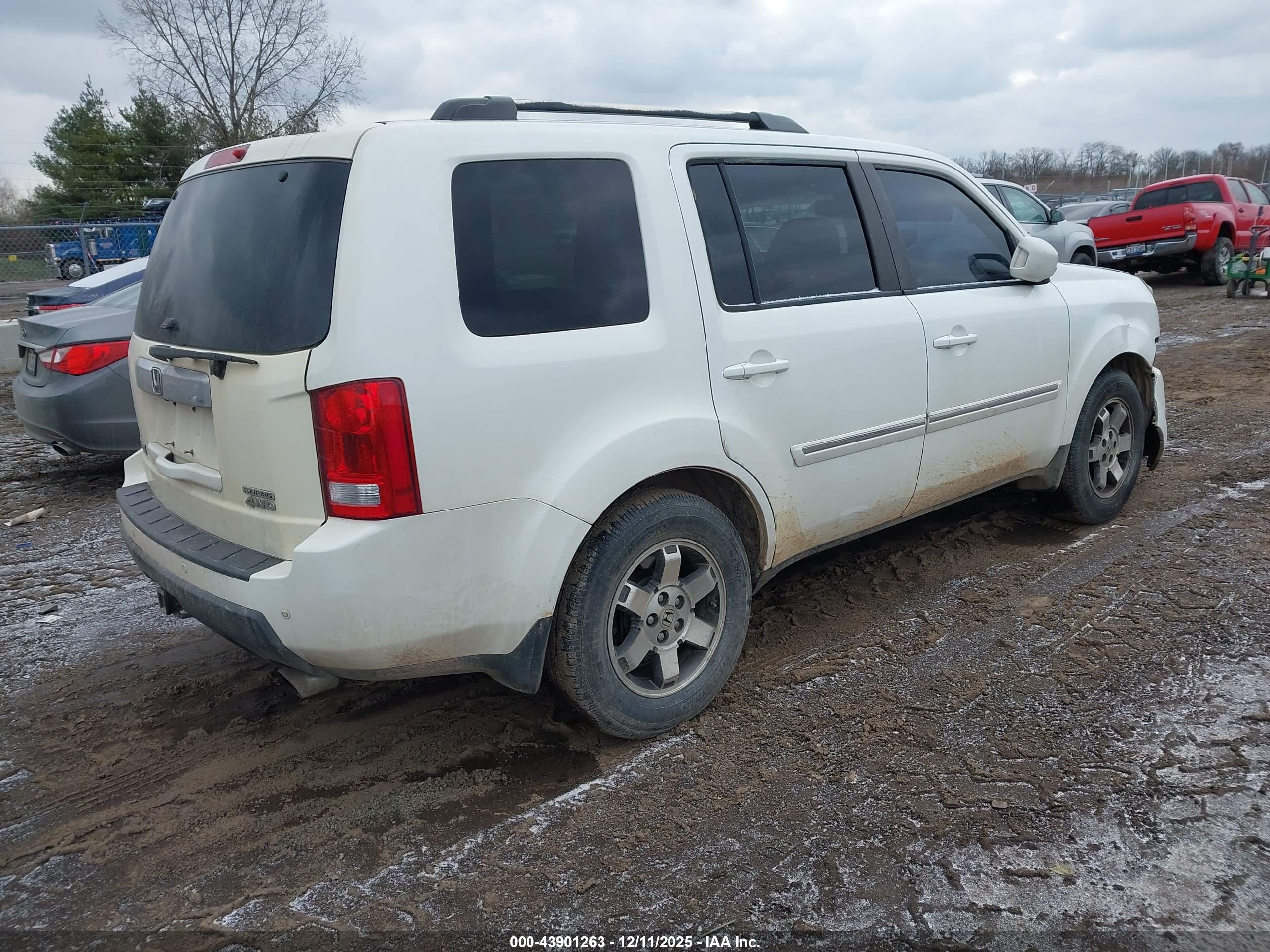 HONDA PILOT image 4