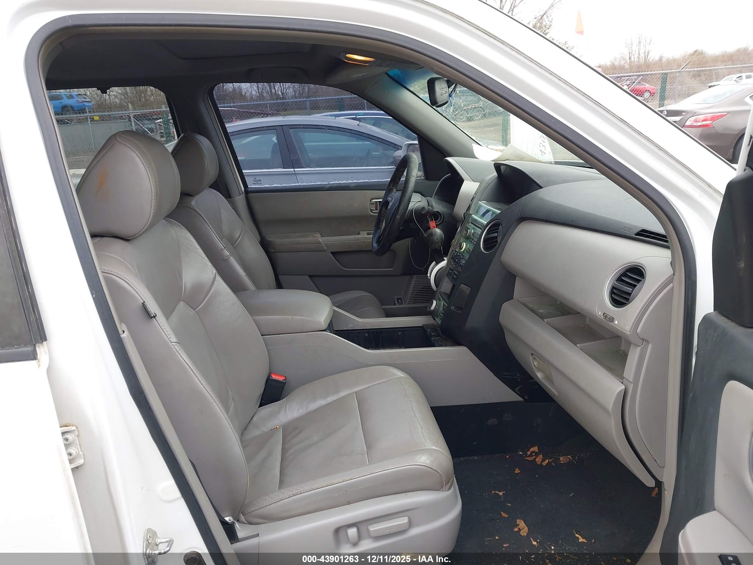 HONDA PILOT image 5