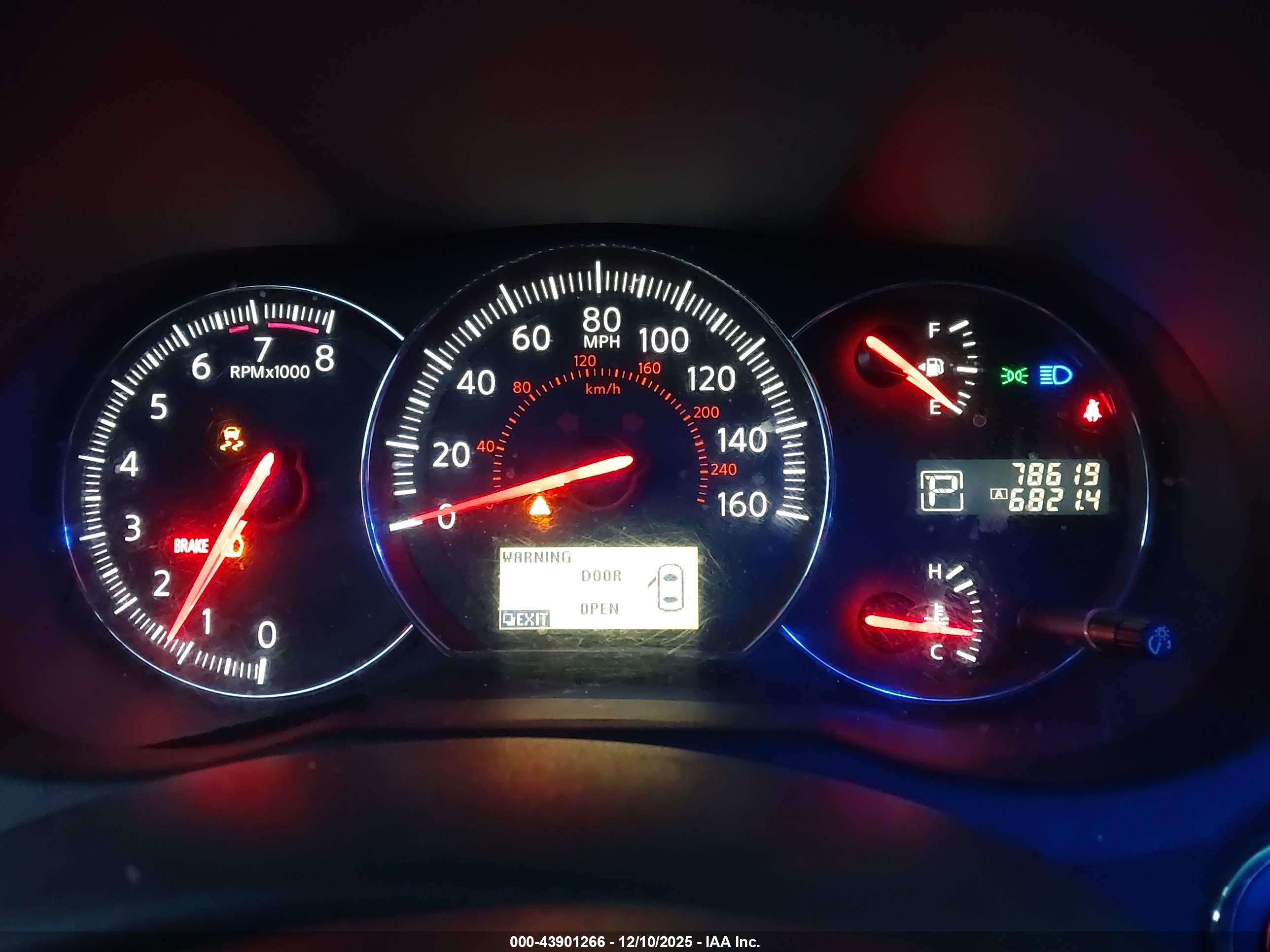 NISSAN MAXIMA image 7
