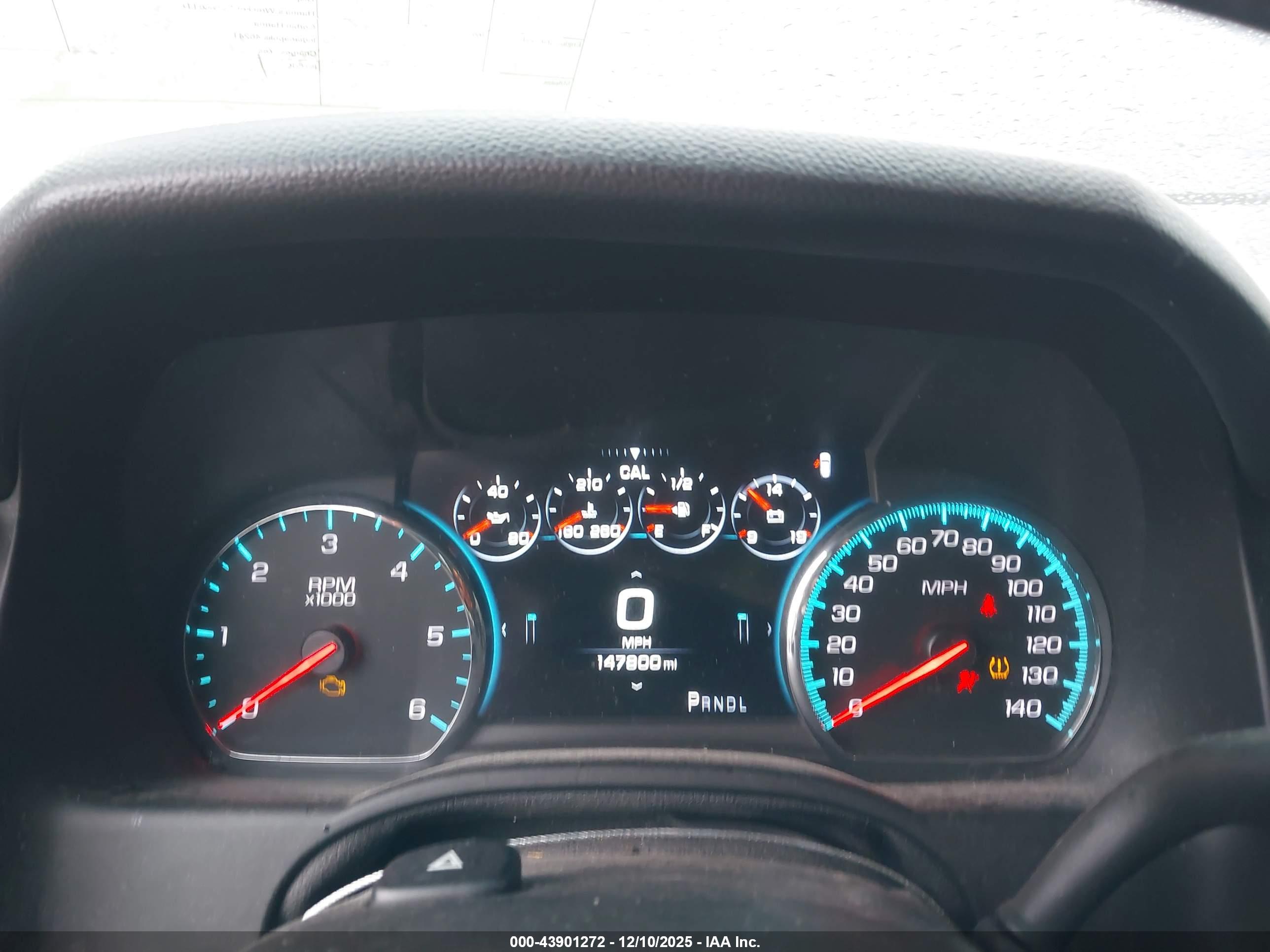 GMC YUKON image 7