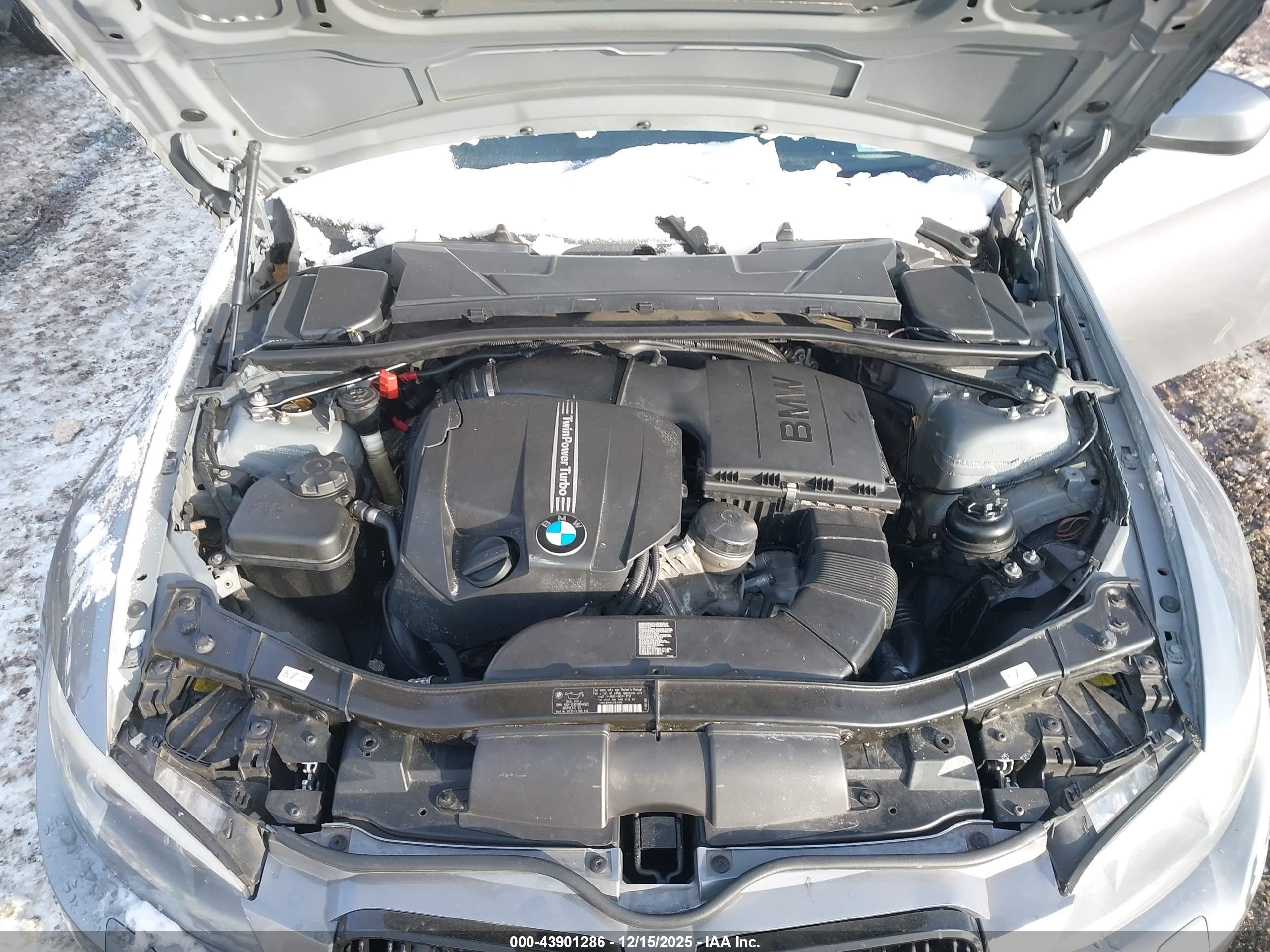 BMW 335I image 10