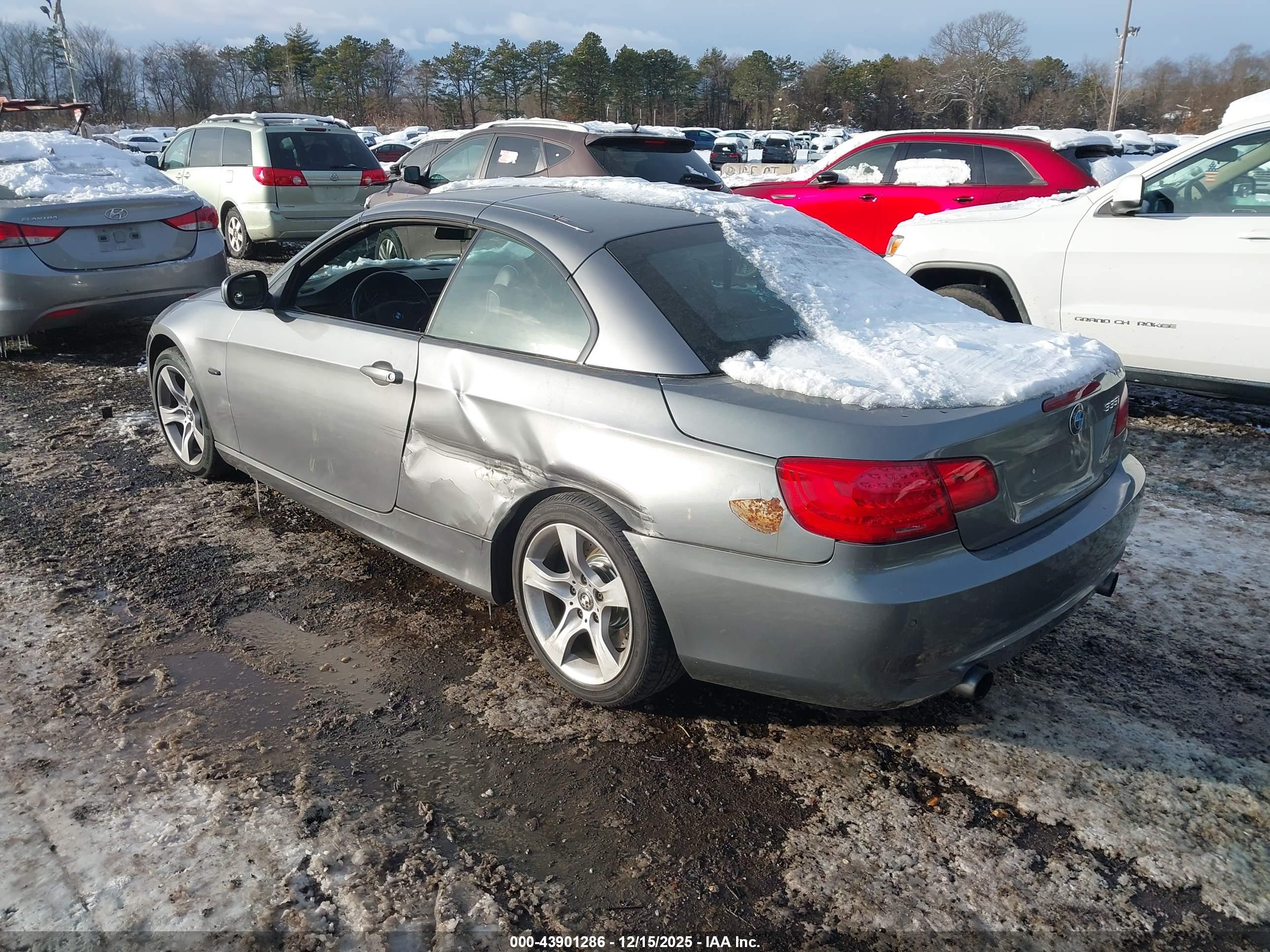 BMW 335I image 3