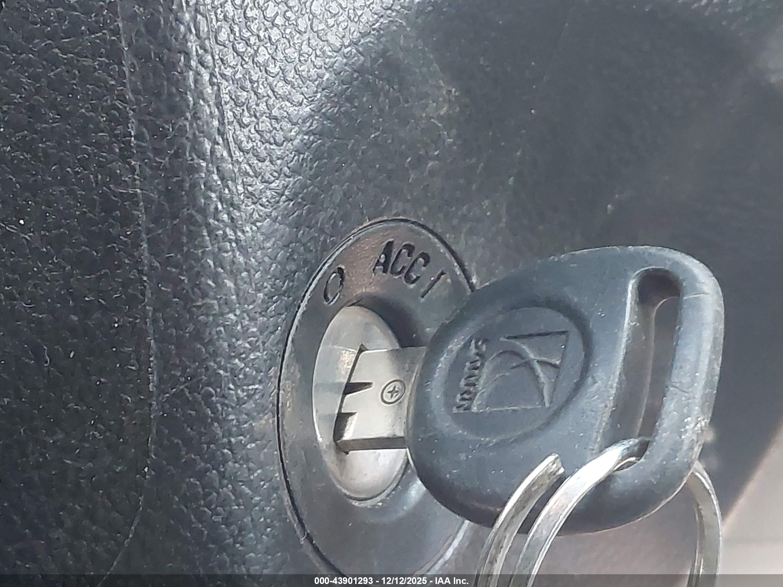 SATURN VUE image 11