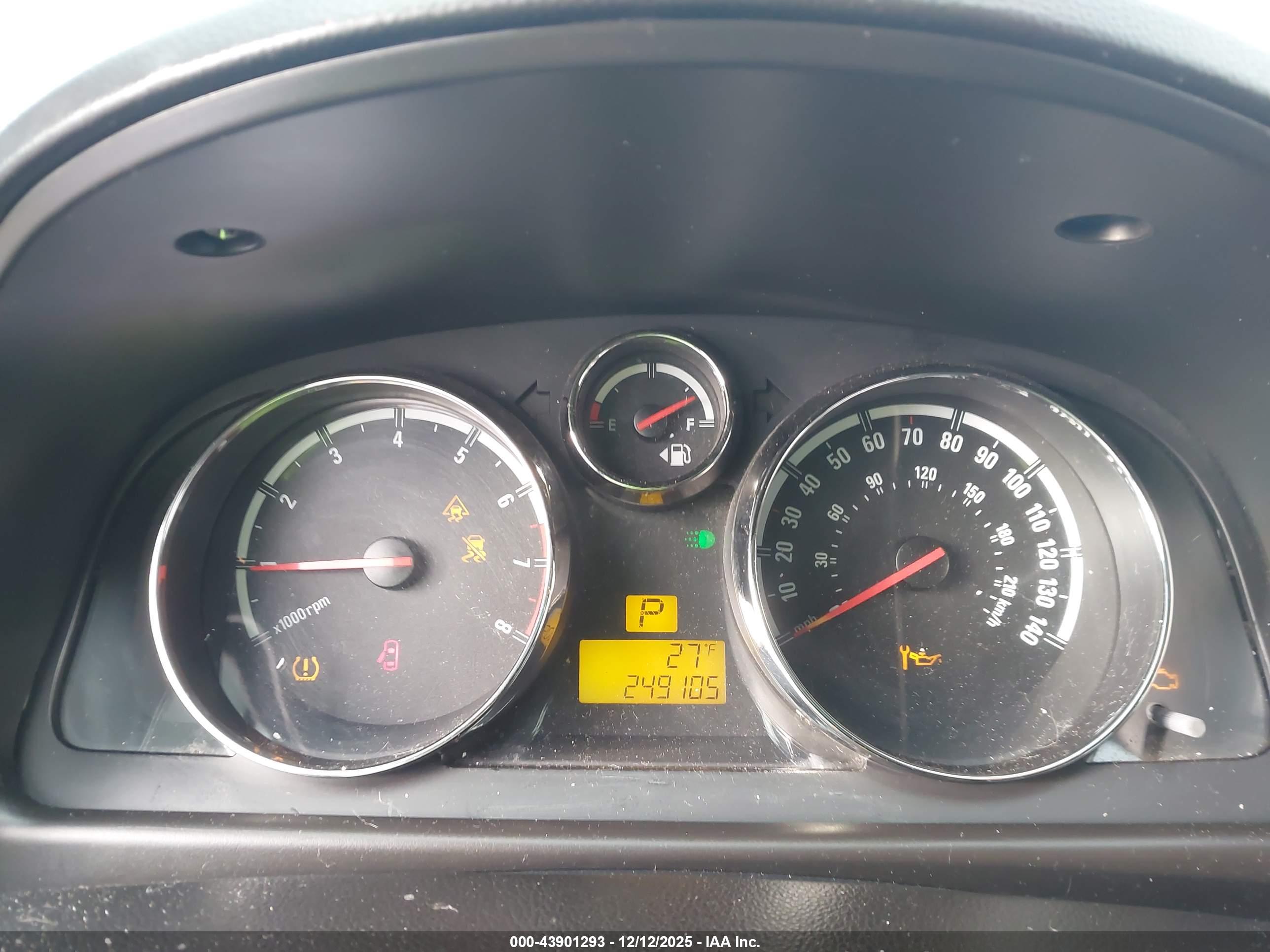 SATURN VUE image 7