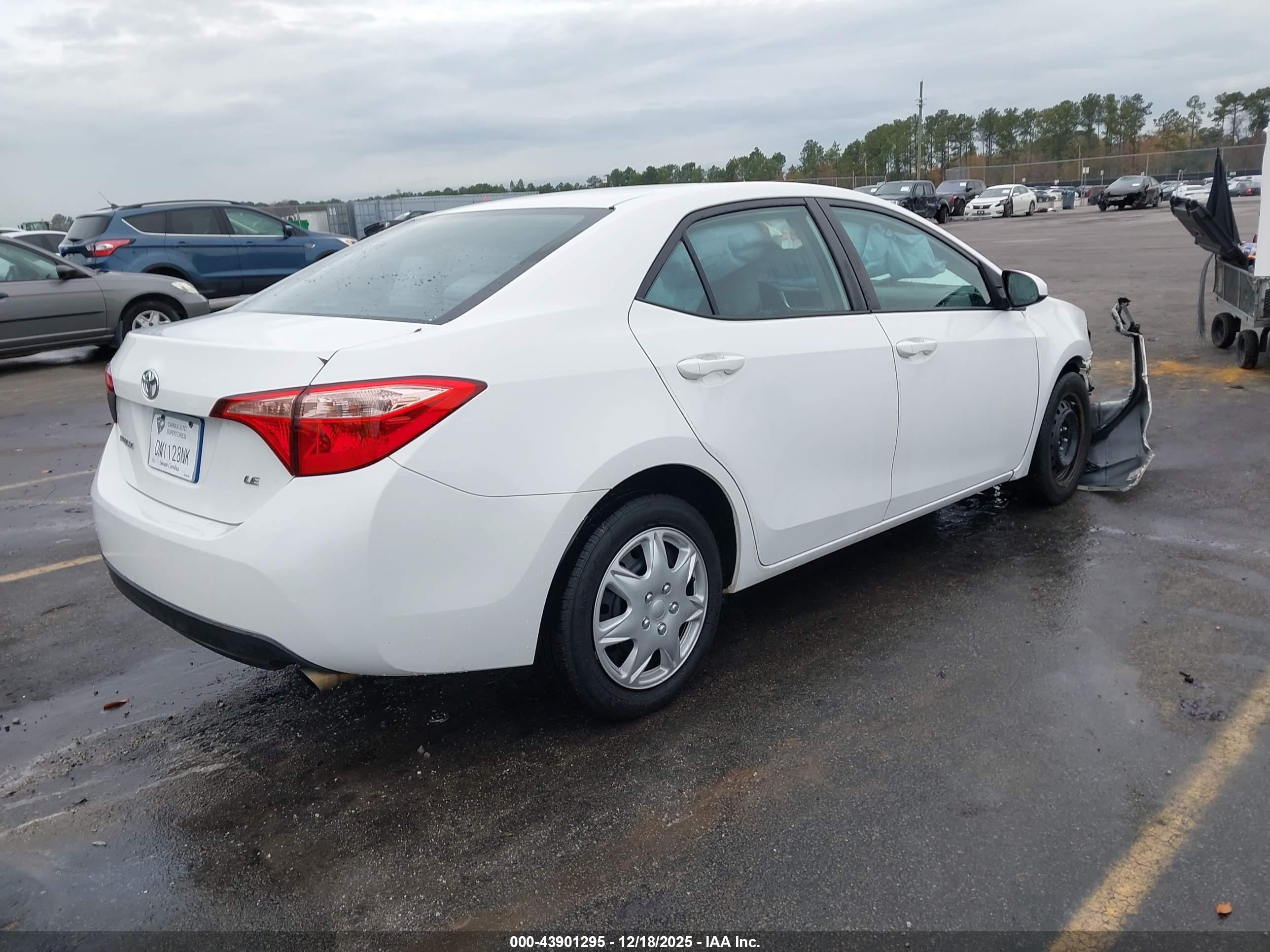 TOYOTA COROLLA image 4