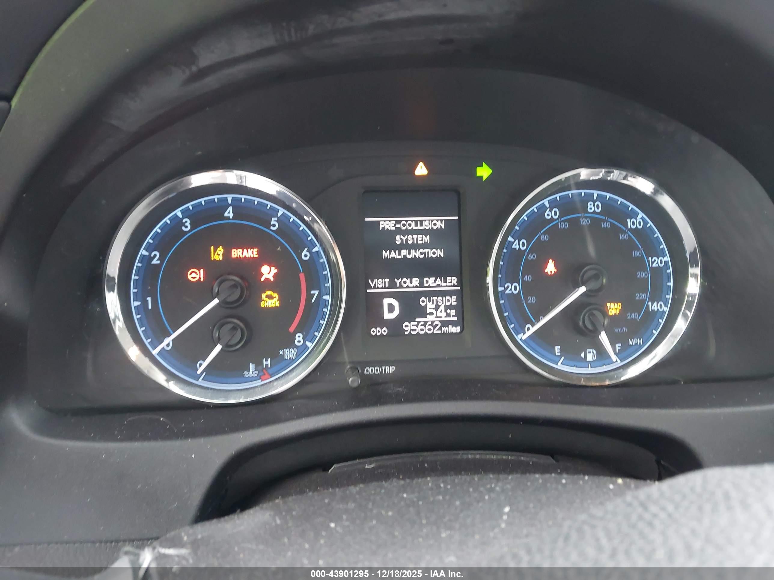 TOYOTA COROLLA image 7