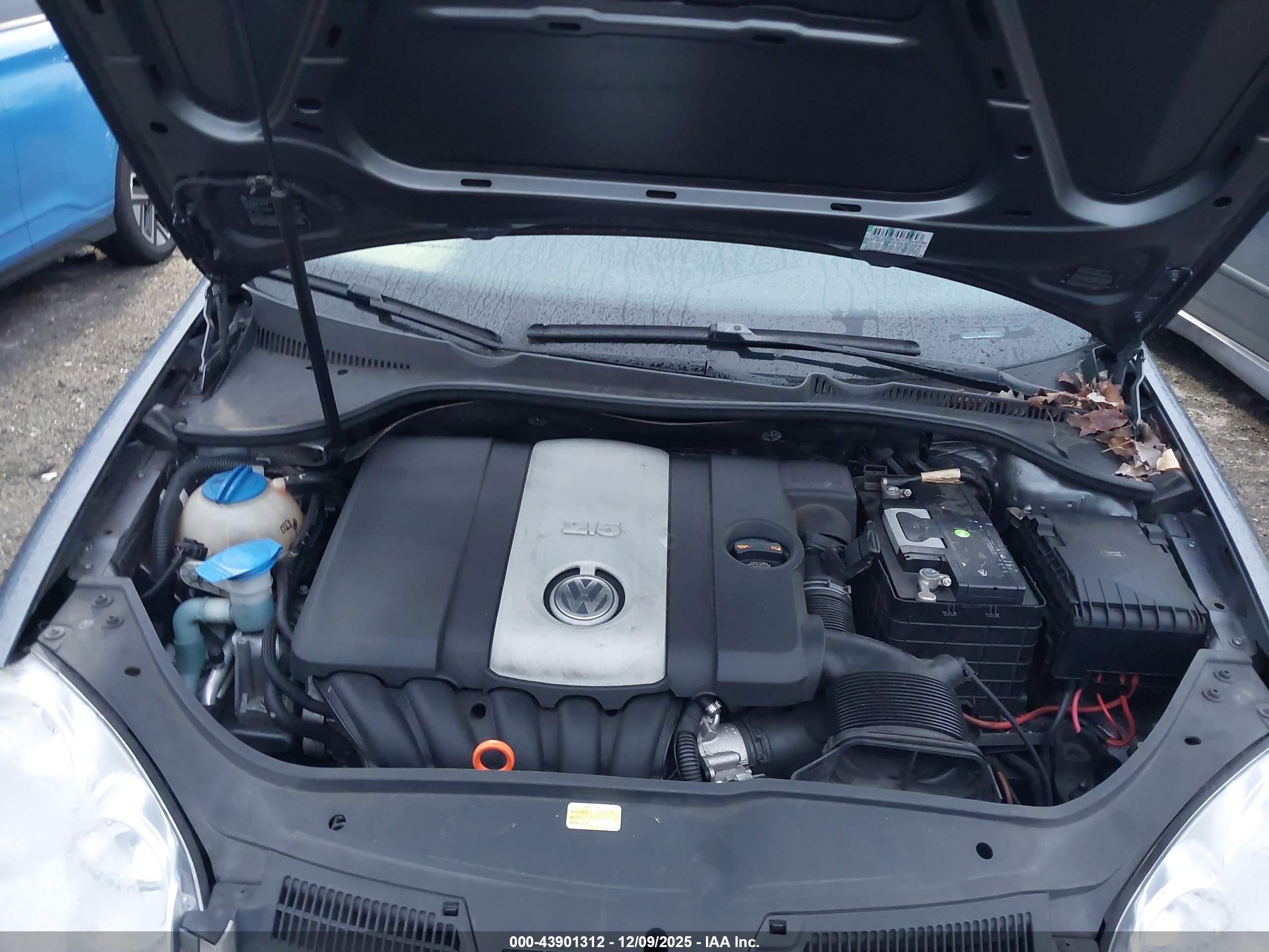 VOLKSWAGEN JETTA image 10