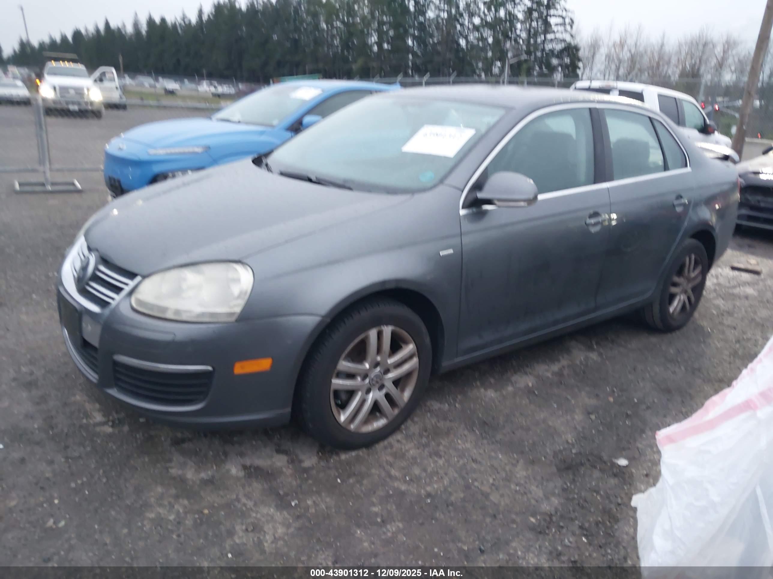 VOLKSWAGEN JETTA image 2