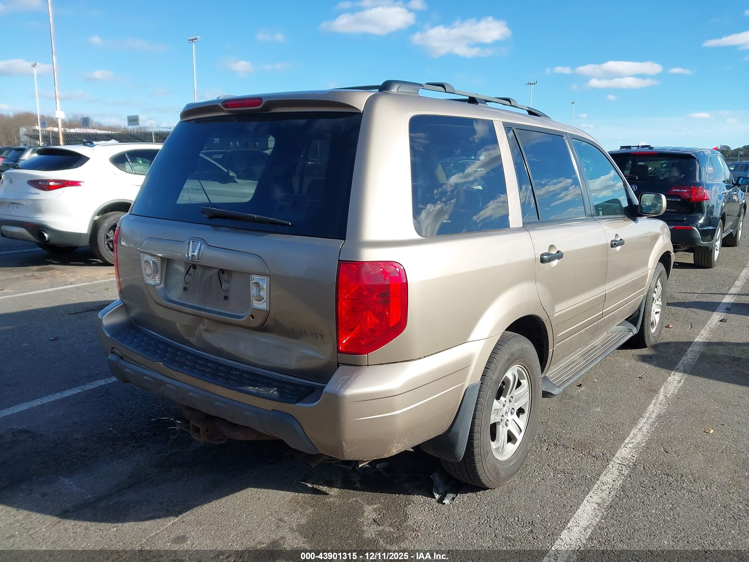 HONDA PILOT image 4