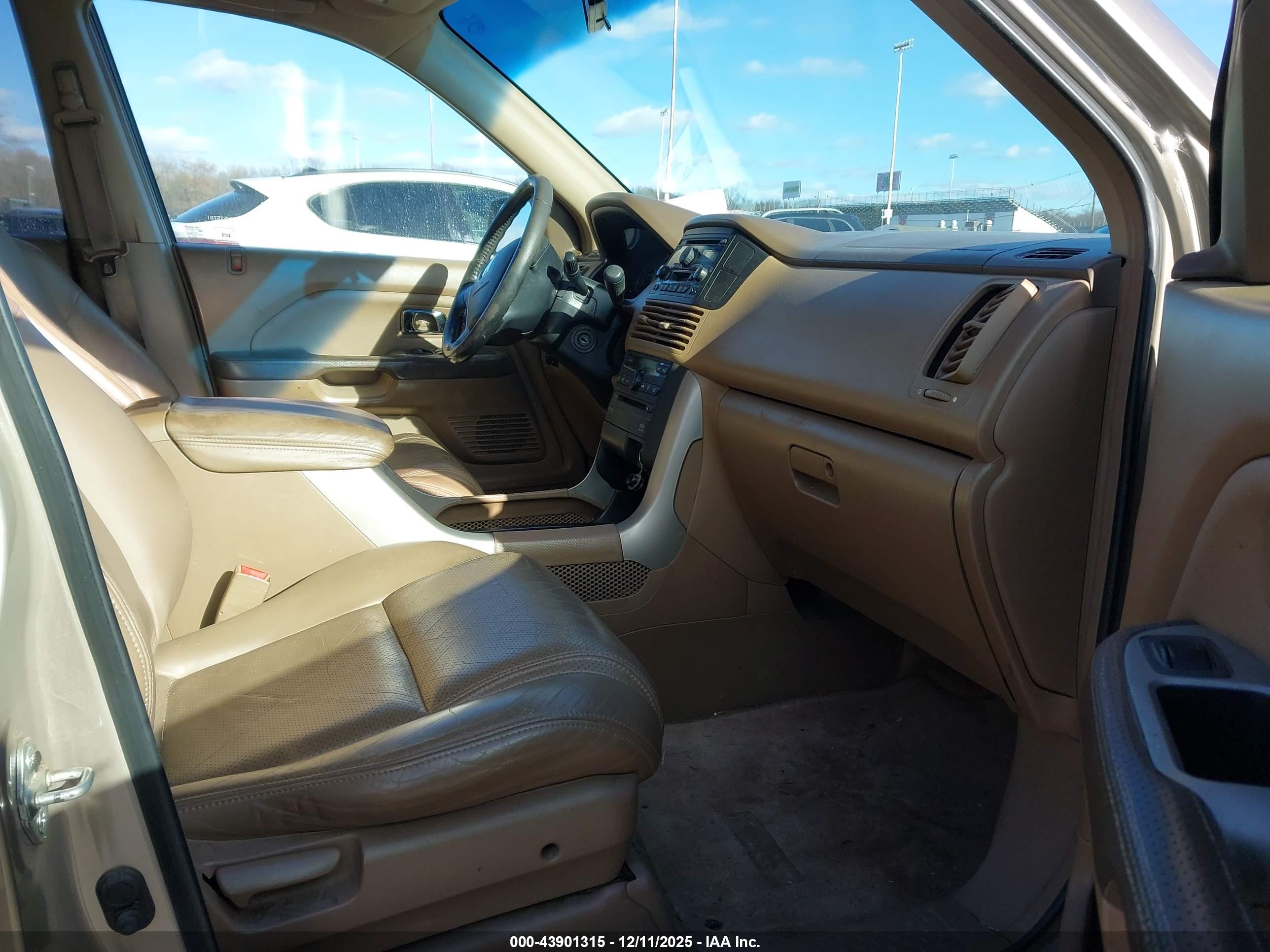 HONDA PILOT image 5