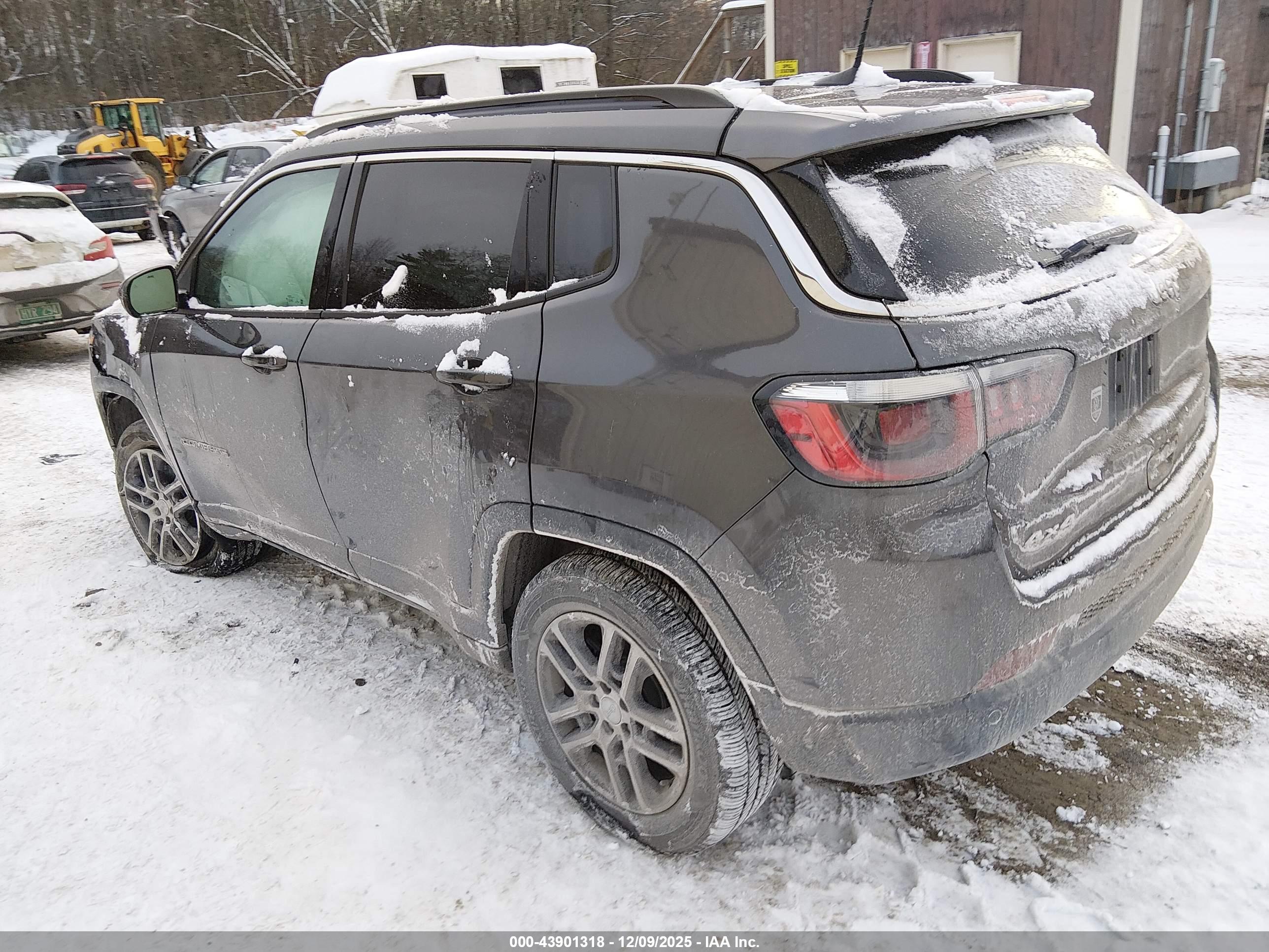 JEEP COMPASS image 3
