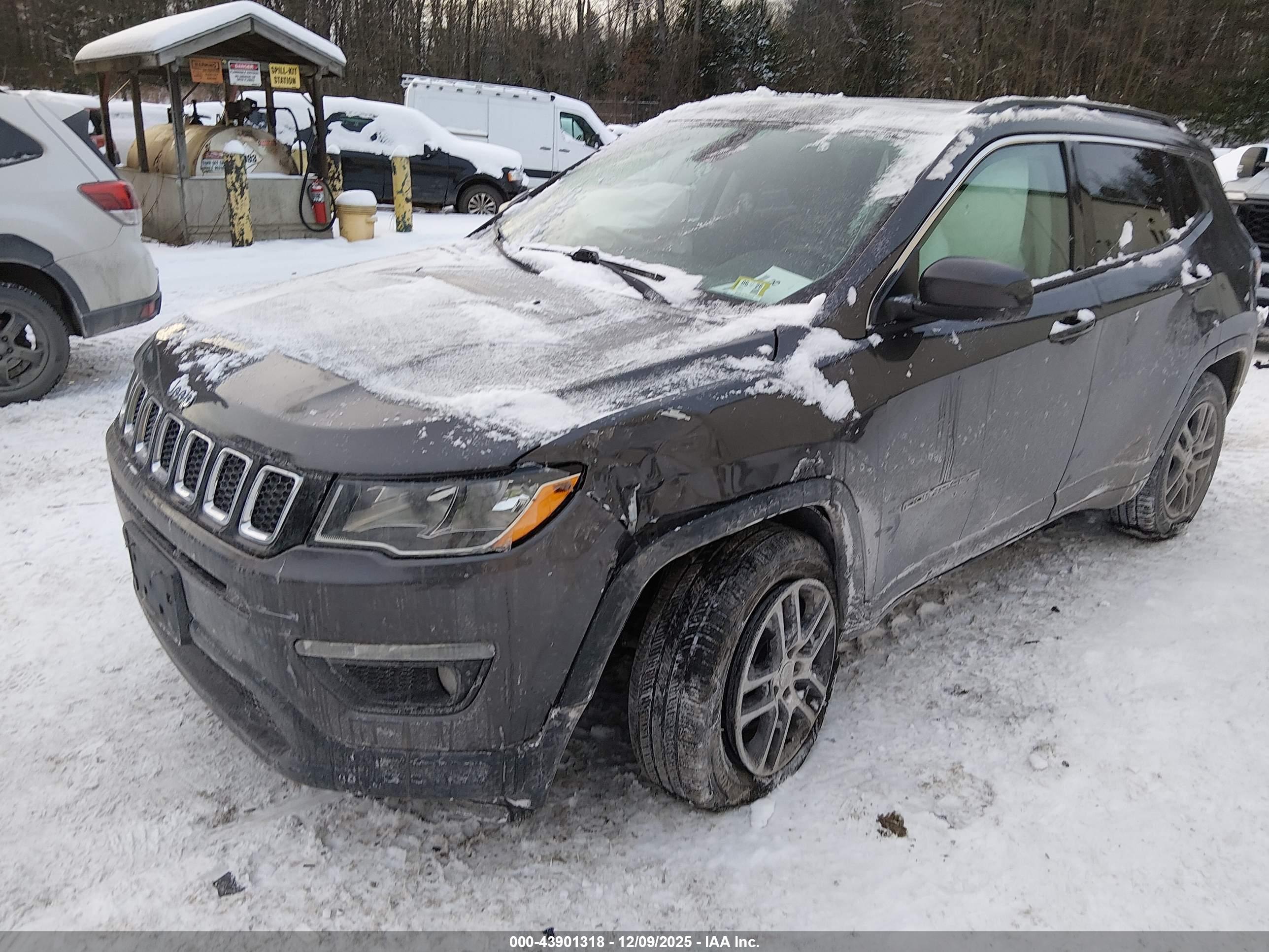 JEEP COMPASS image 6