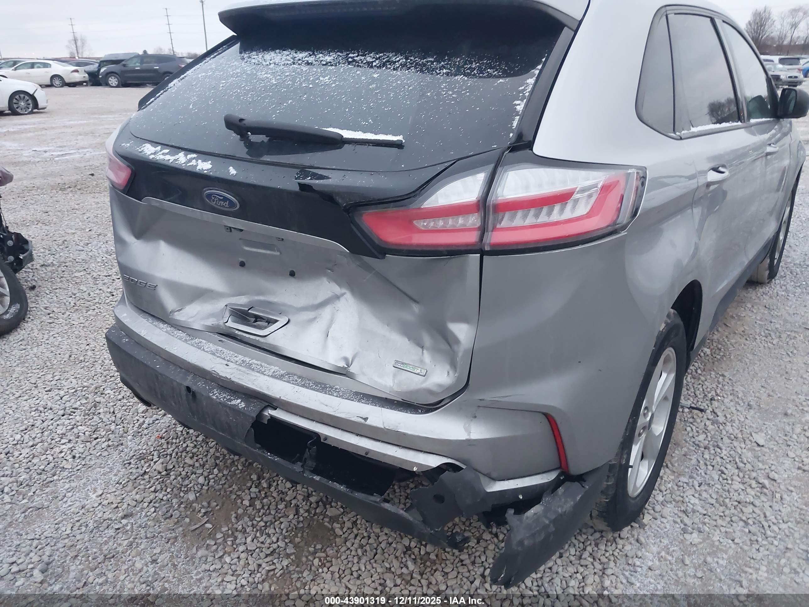 FORD EDGE image 6