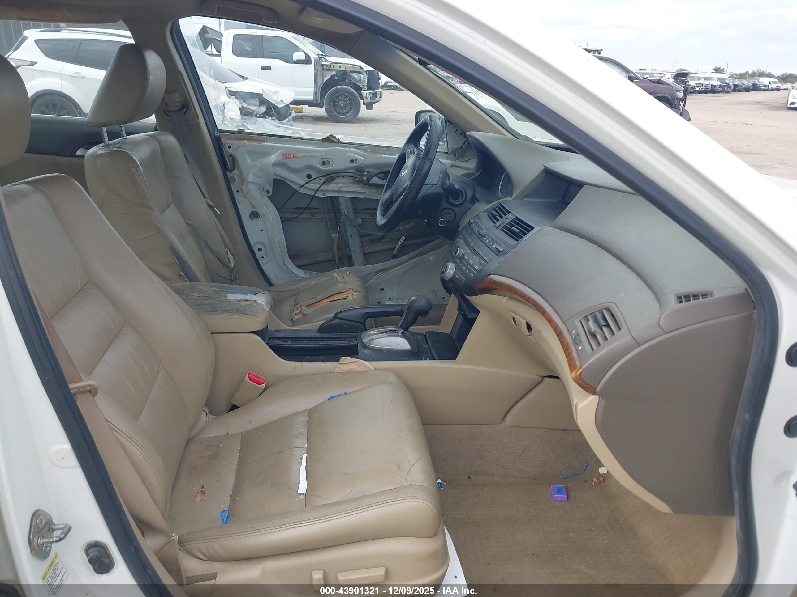 HONDA ACCORD image 5