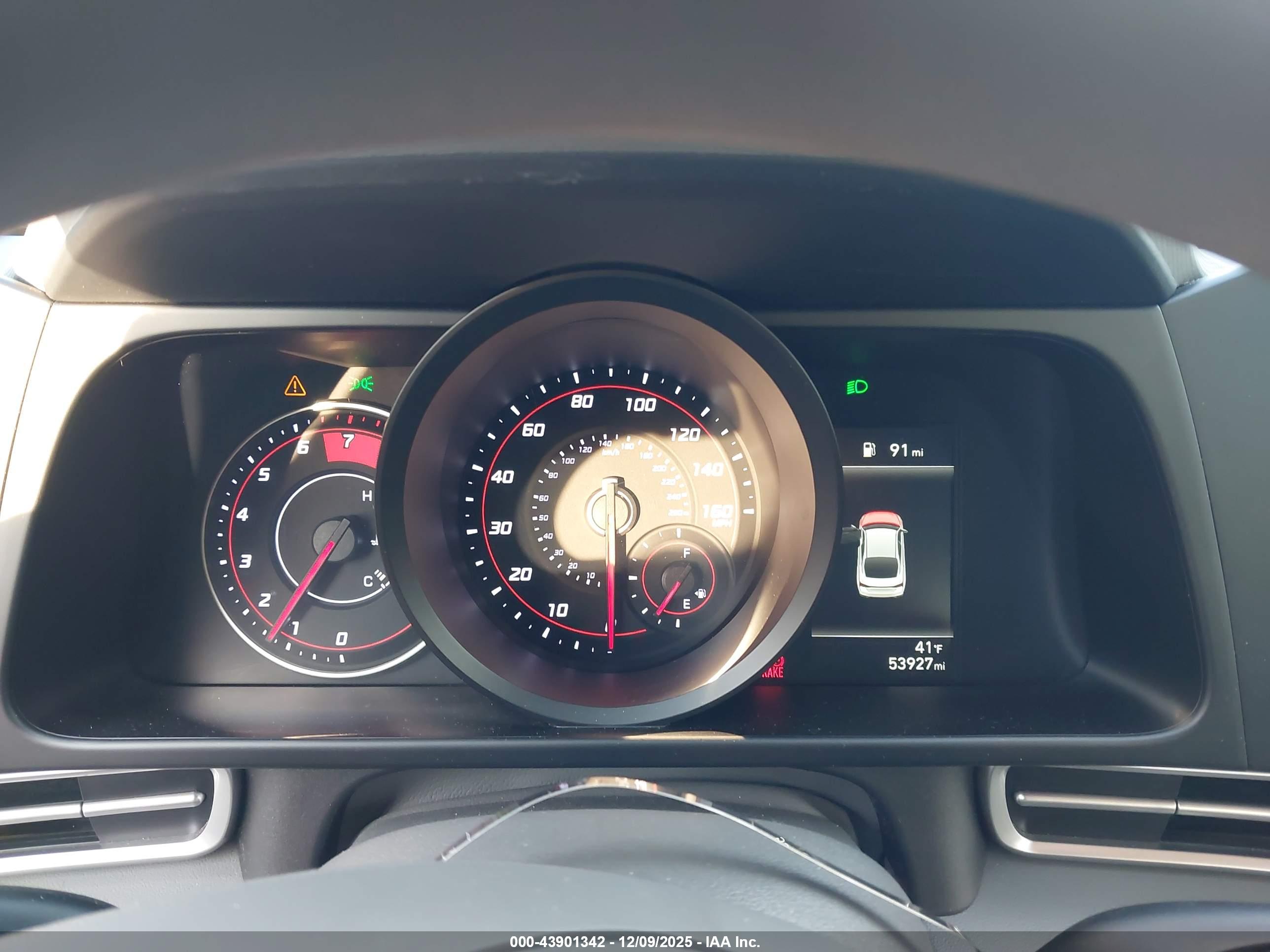 HYUNDAI ELANTRA image 7