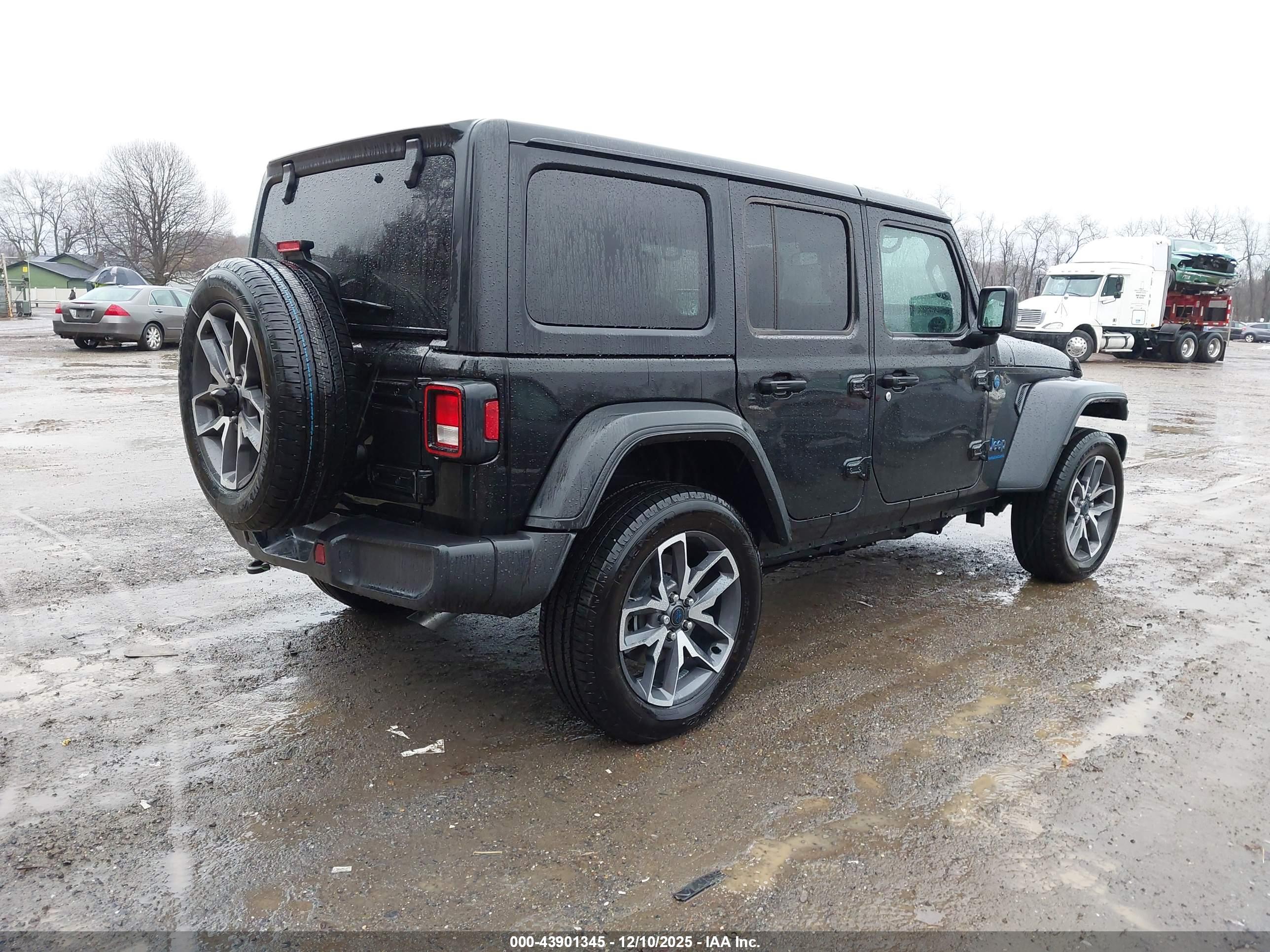 JEEP WRANGLER image 4