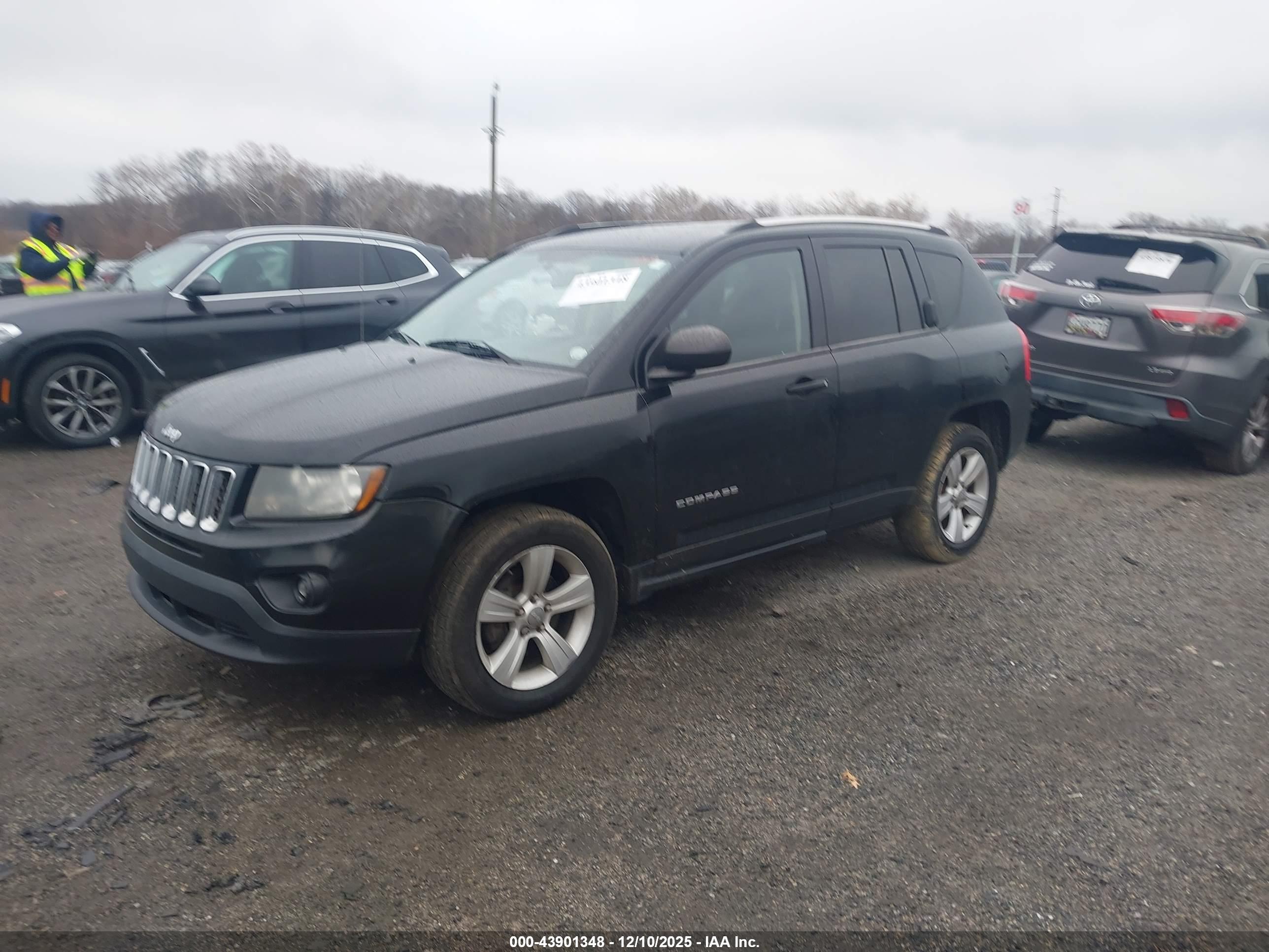 JEEP COMPASS image 2