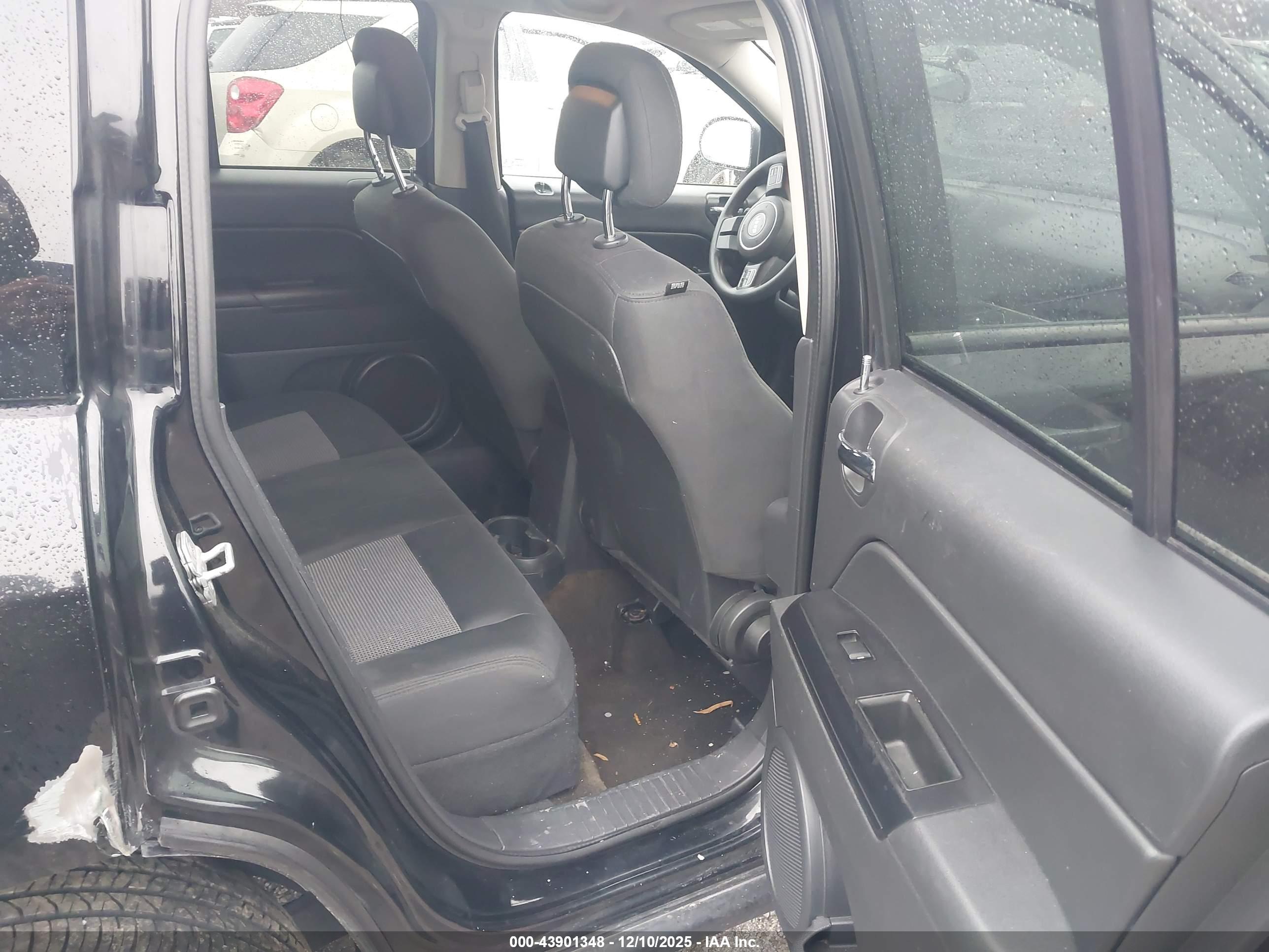 JEEP COMPASS image 8