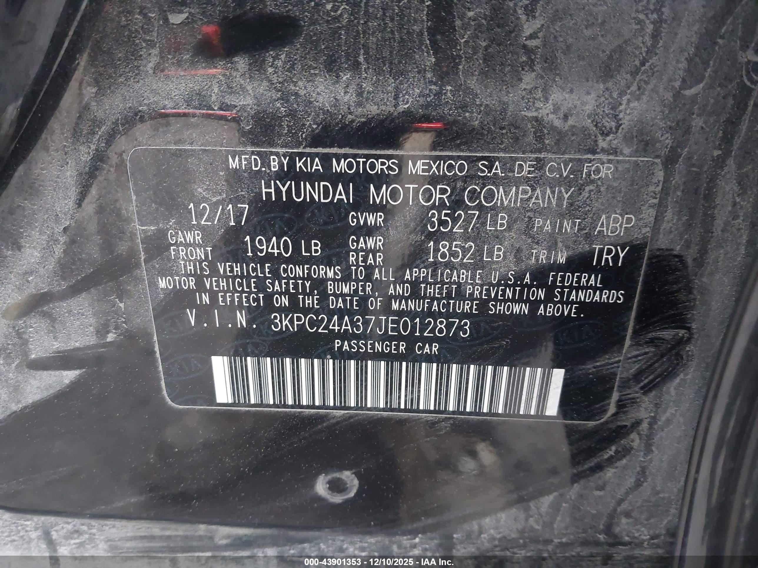 HYUNDAI ACCENT image 9