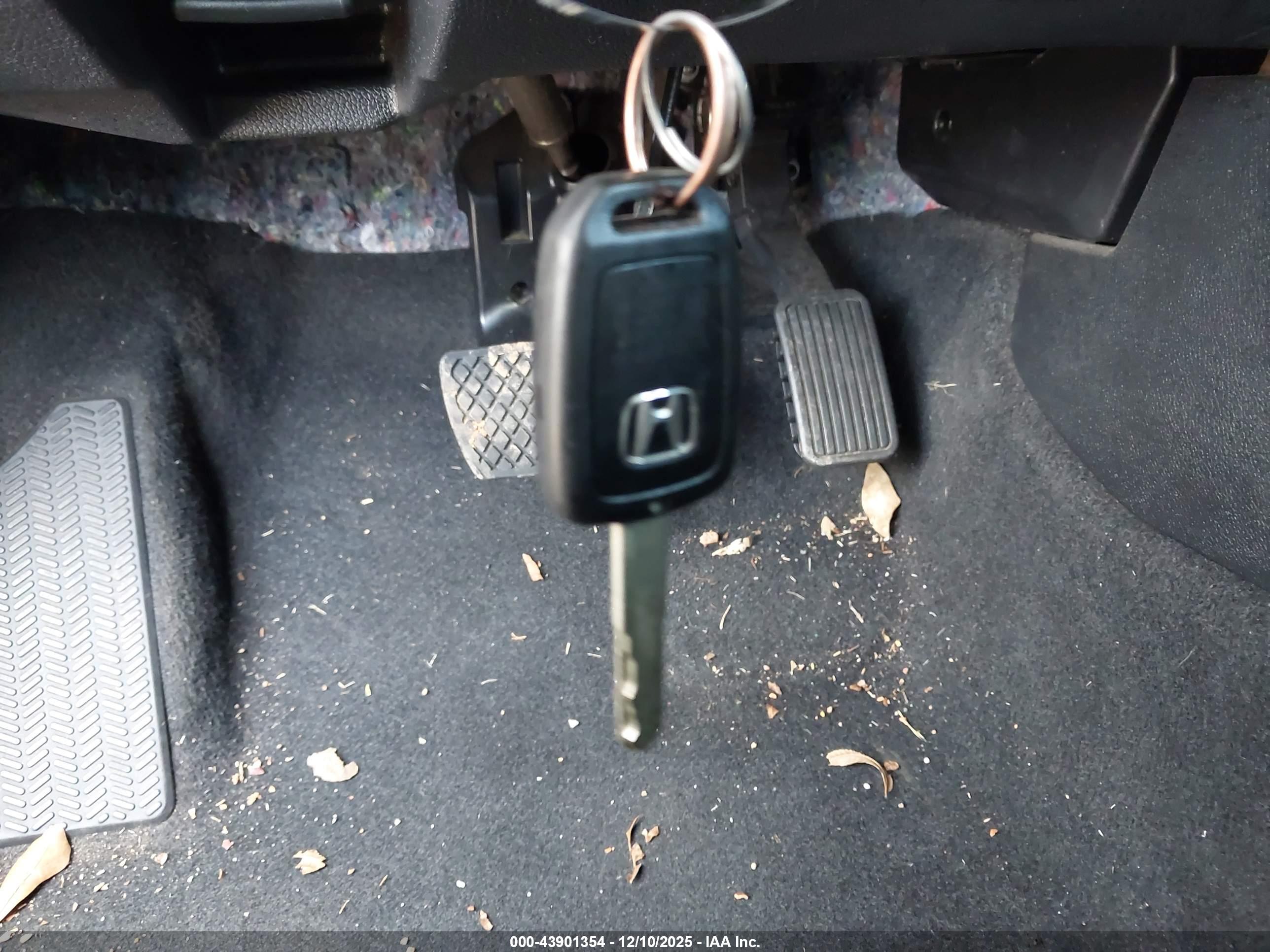 HONDA CIVIC image 11
