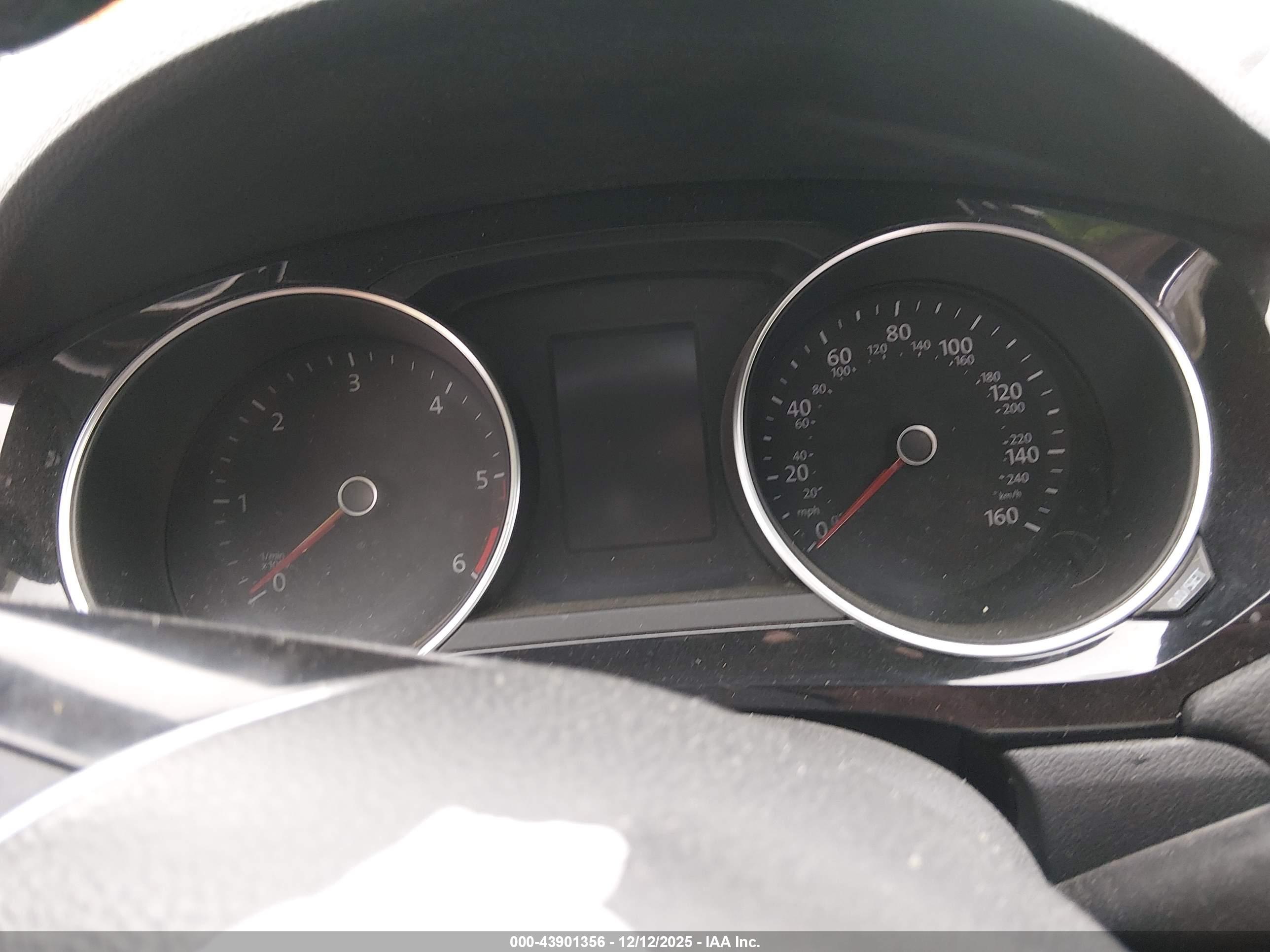 VOLKSWAGEN JETTA image 7