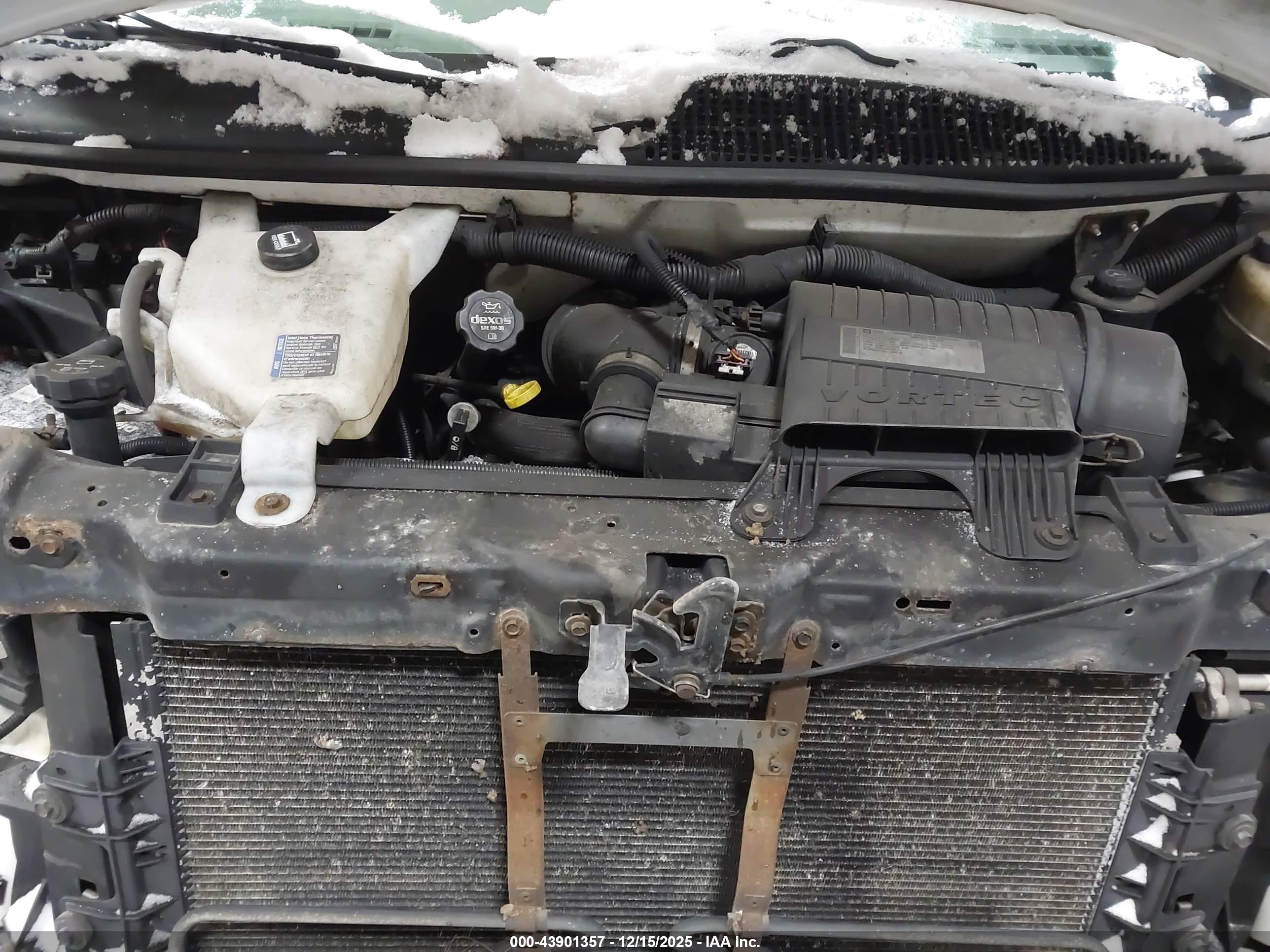 GMC SAVANA image 10