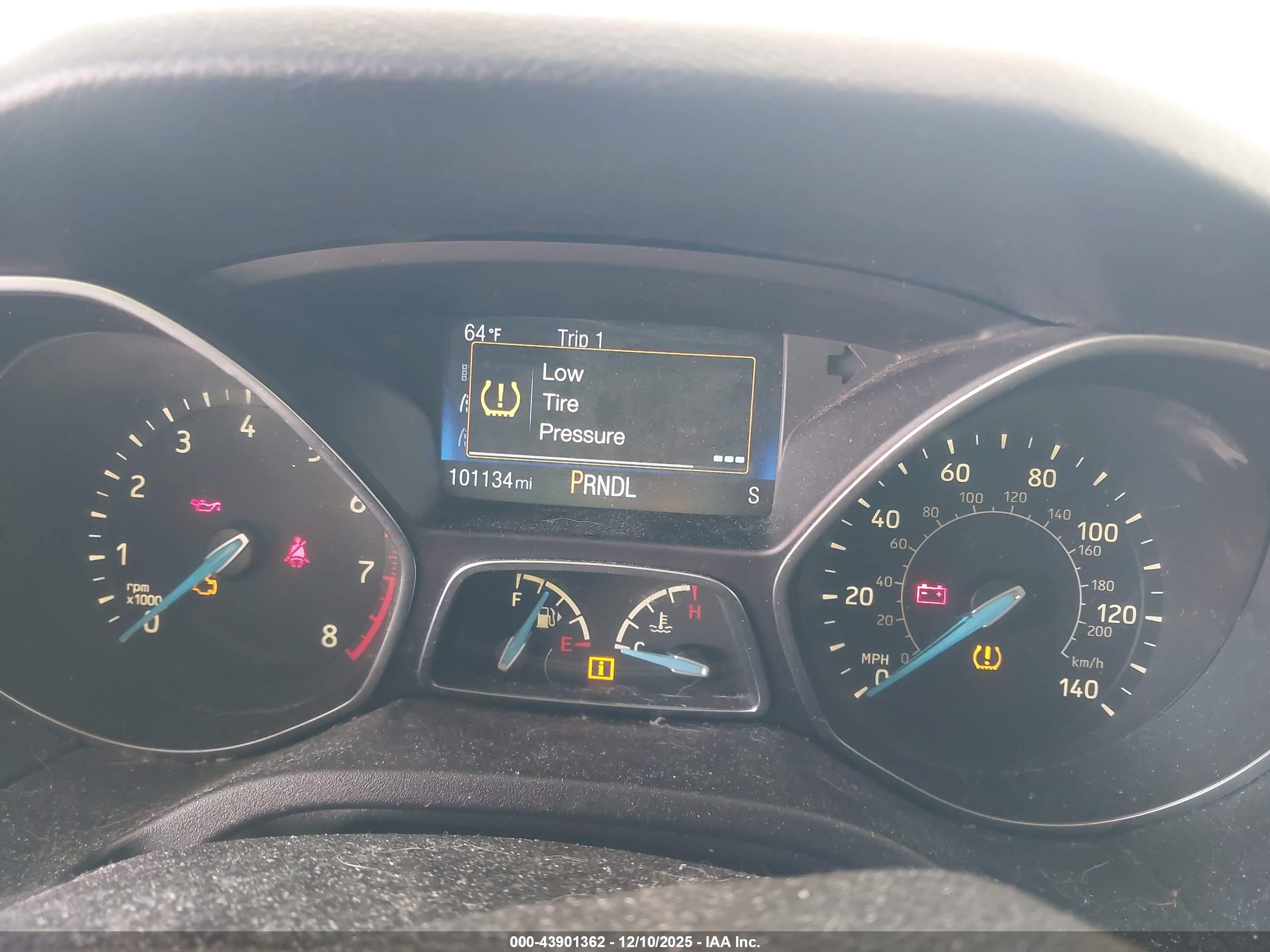 FORD FOCUS image 7