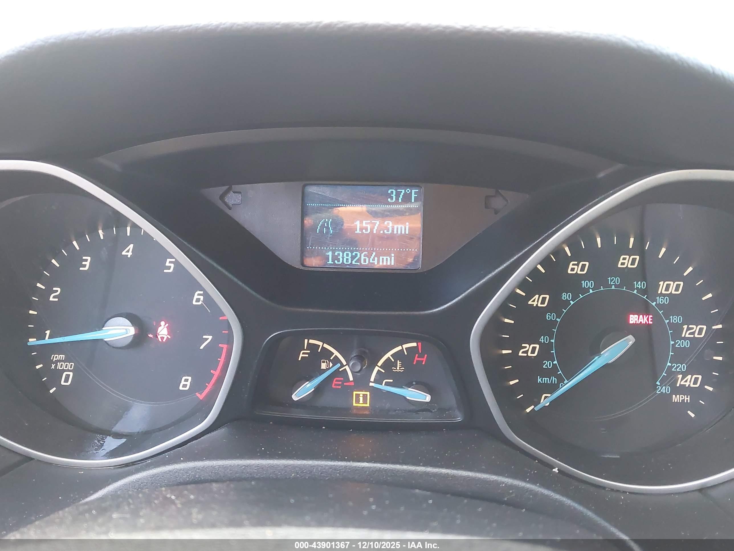FORD FOCUS image 7