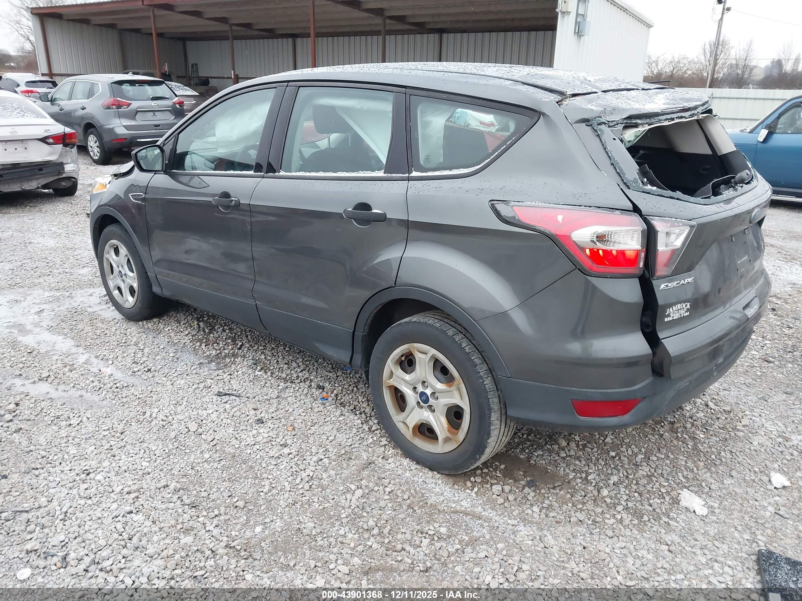 FORD ESCAPE image 3