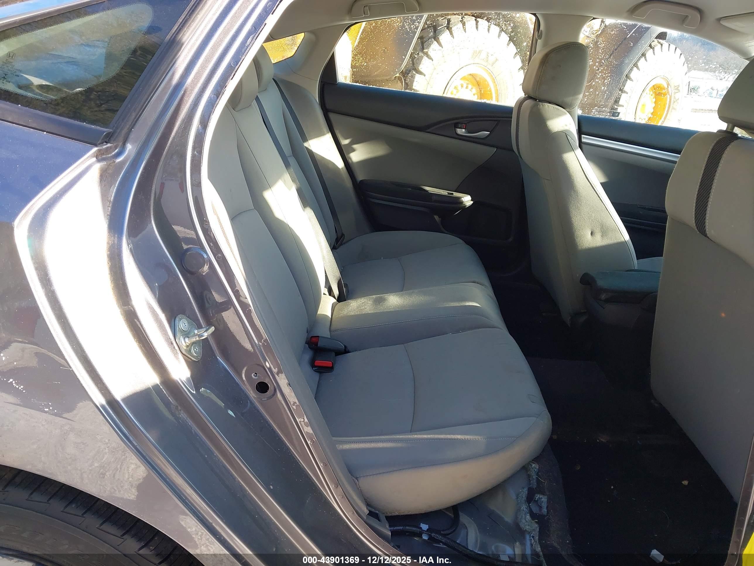 HONDA CIVIC image 8