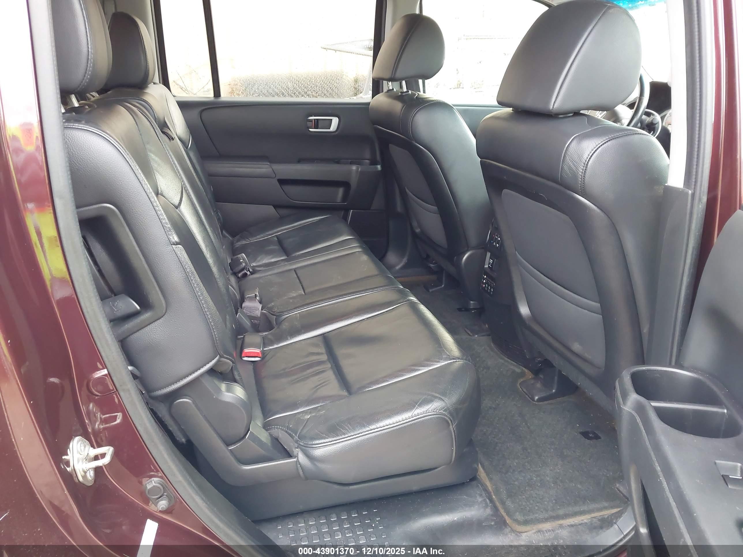 HONDA PILOT image 8