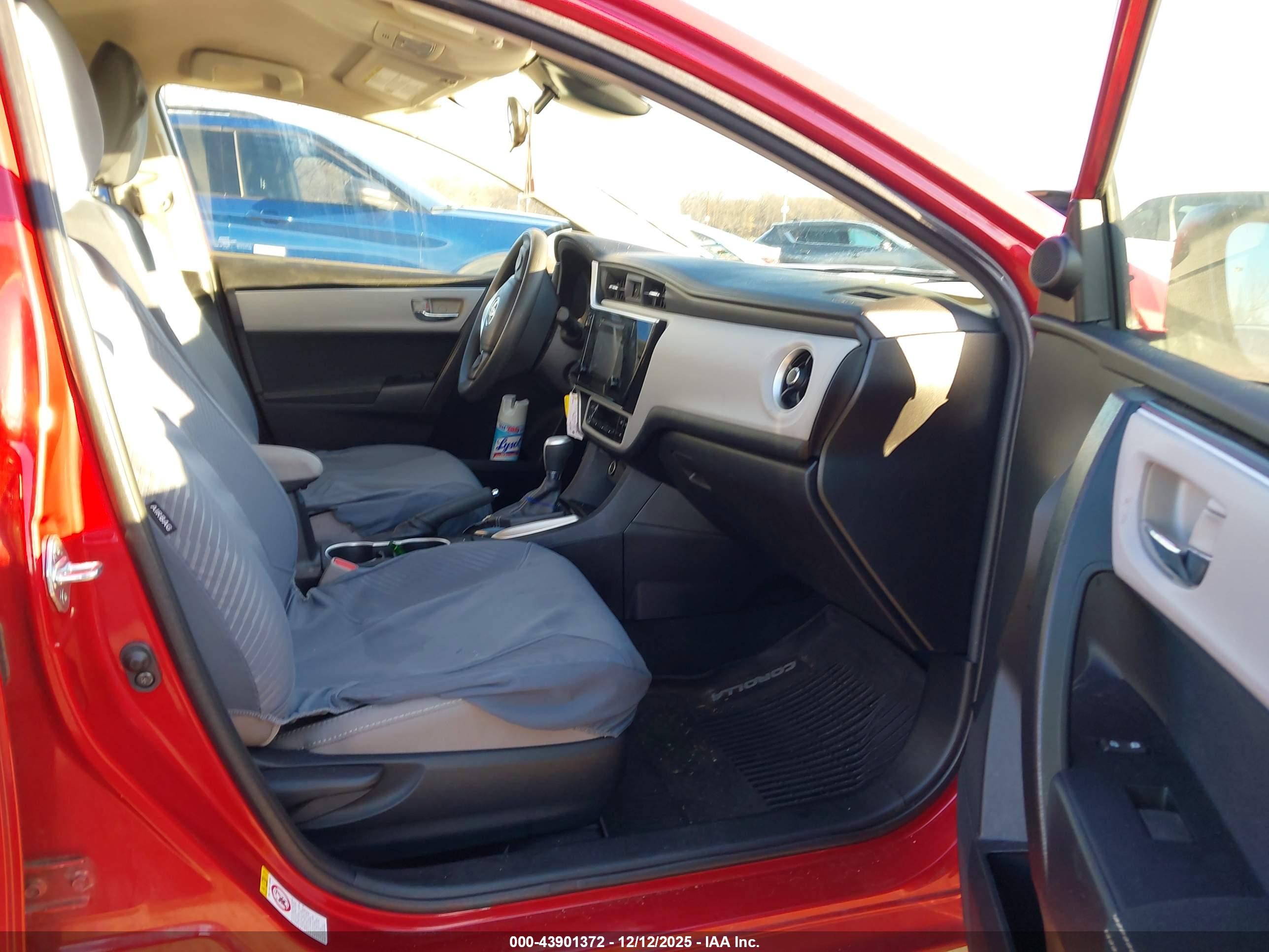 TOYOTA COROLLA image 5