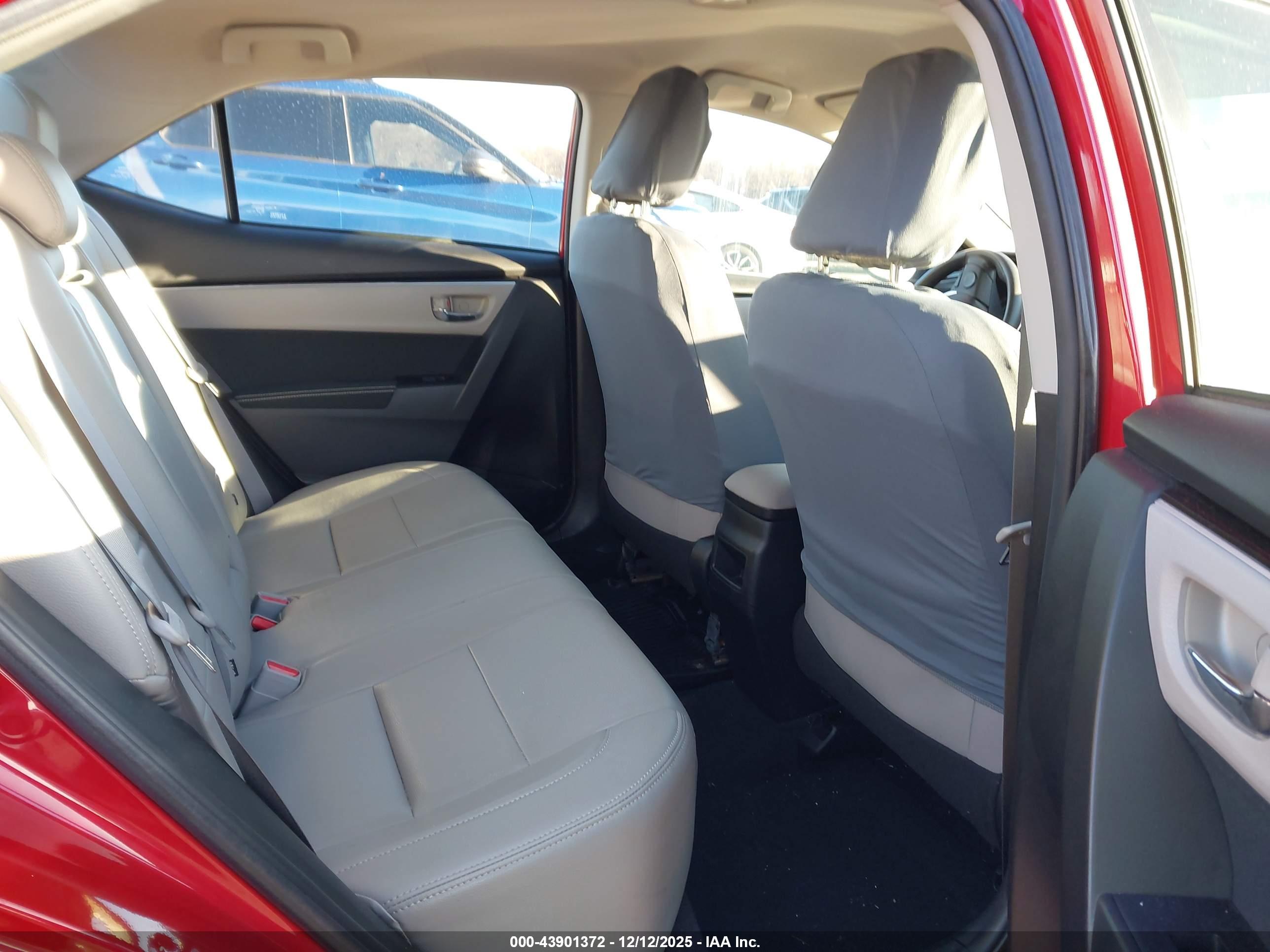 TOYOTA COROLLA image 8