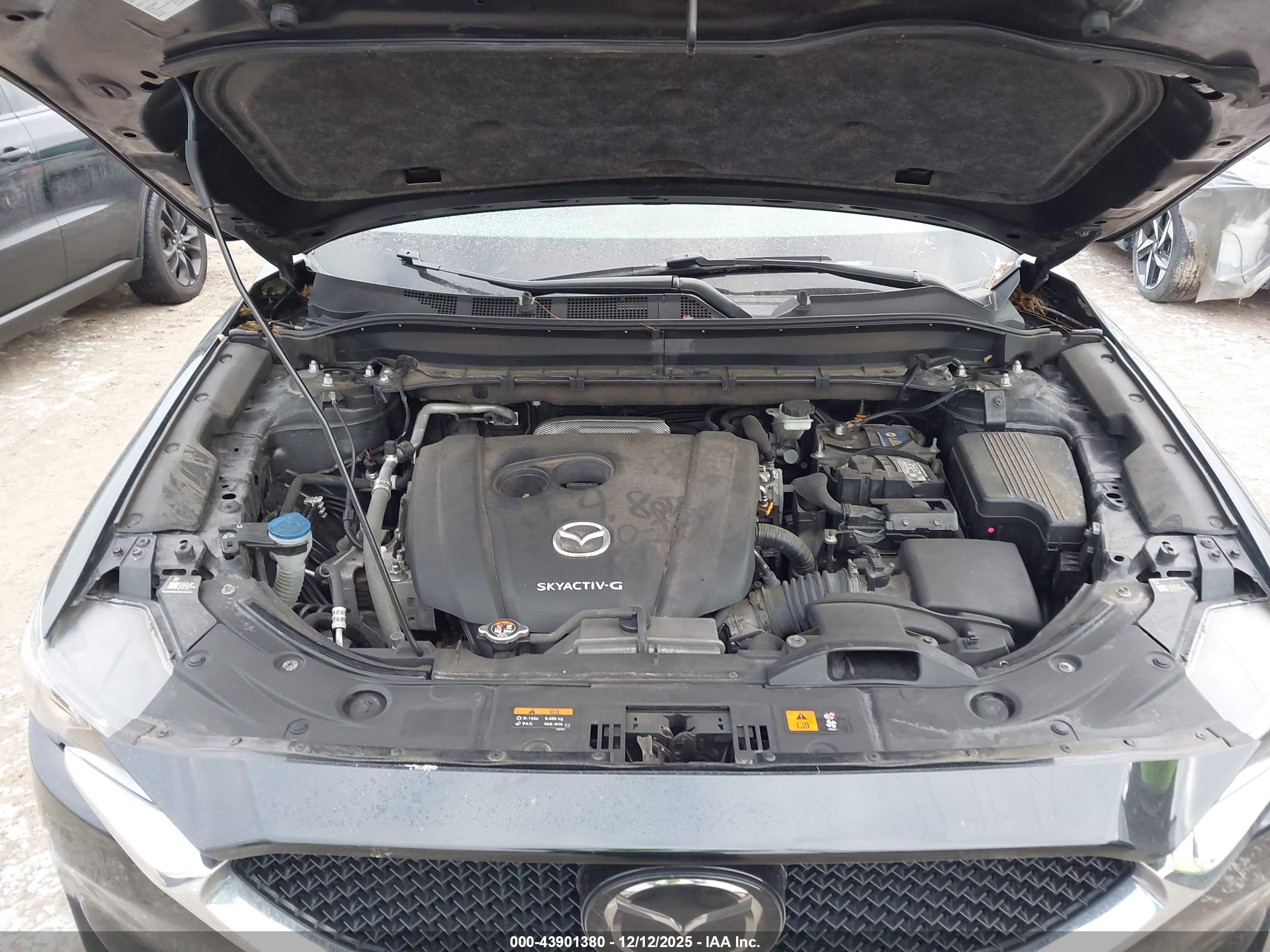 MAZDA CX-5 image 10