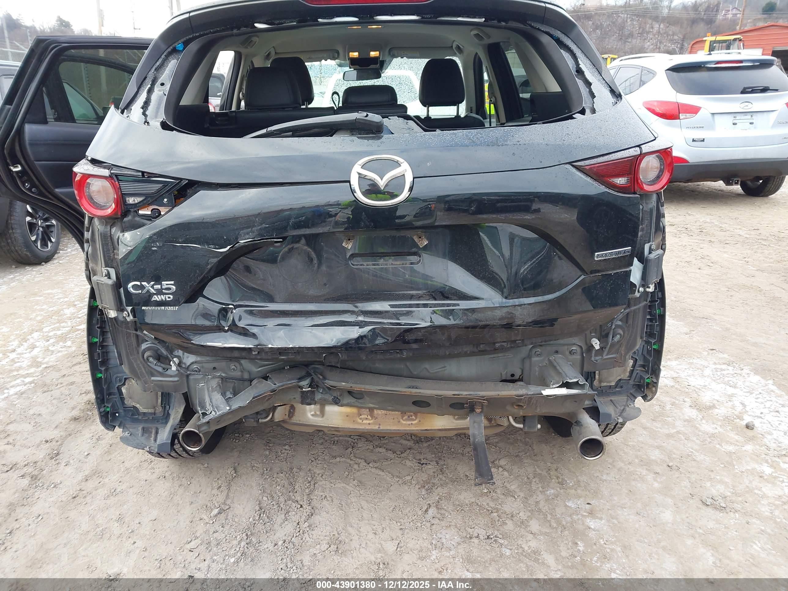 MAZDA CX-5 image 6