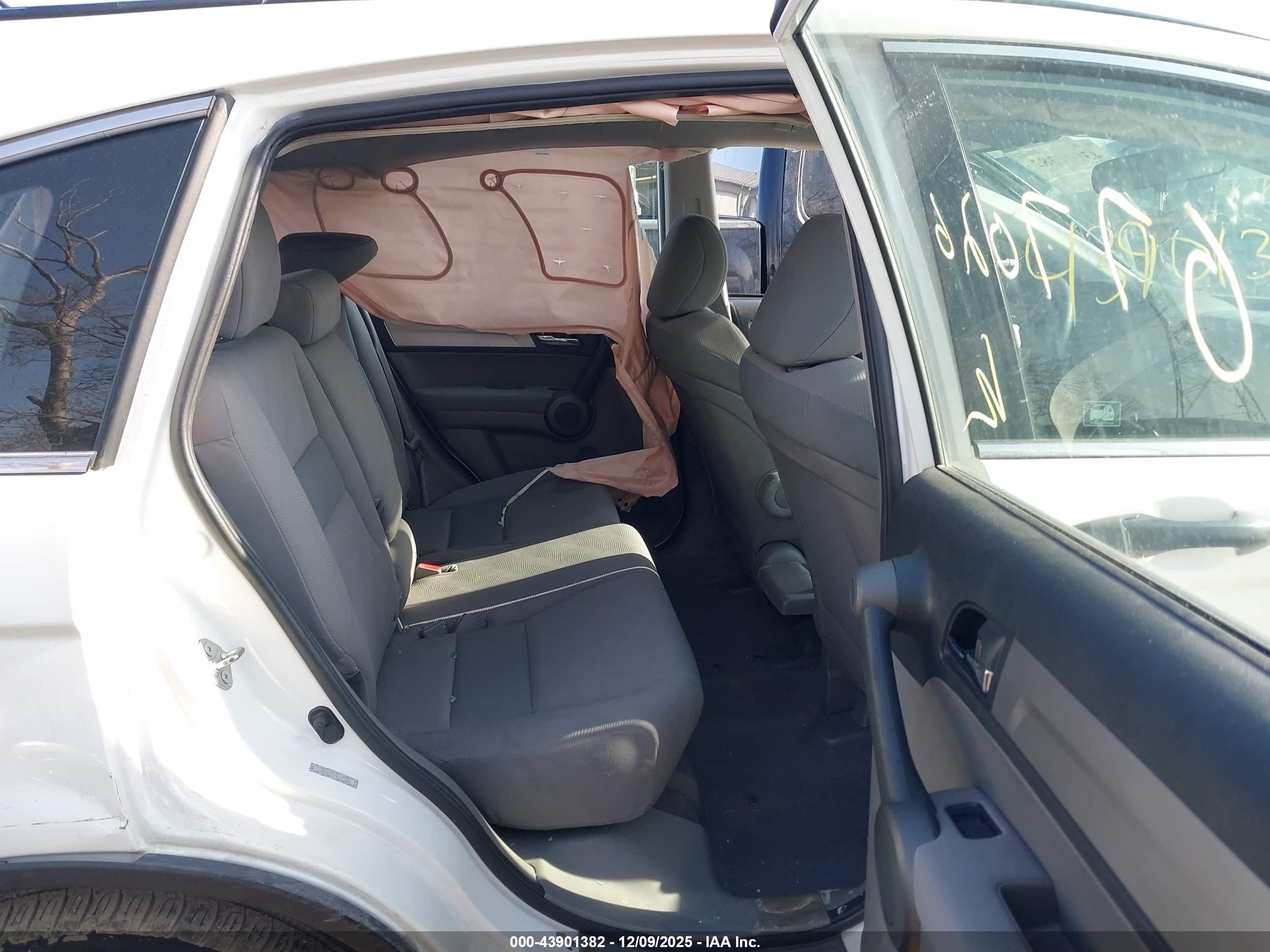 HONDA CR-V image 8