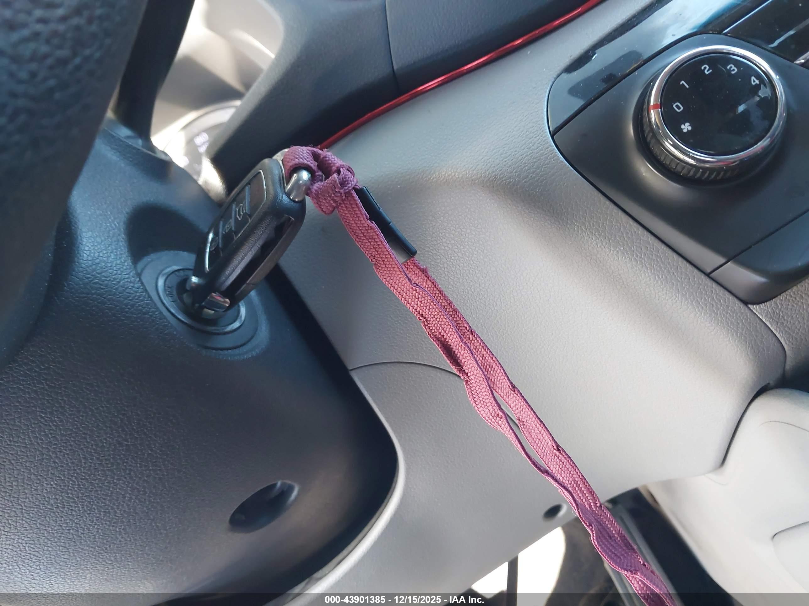 HYUNDAI TUCSON image 11