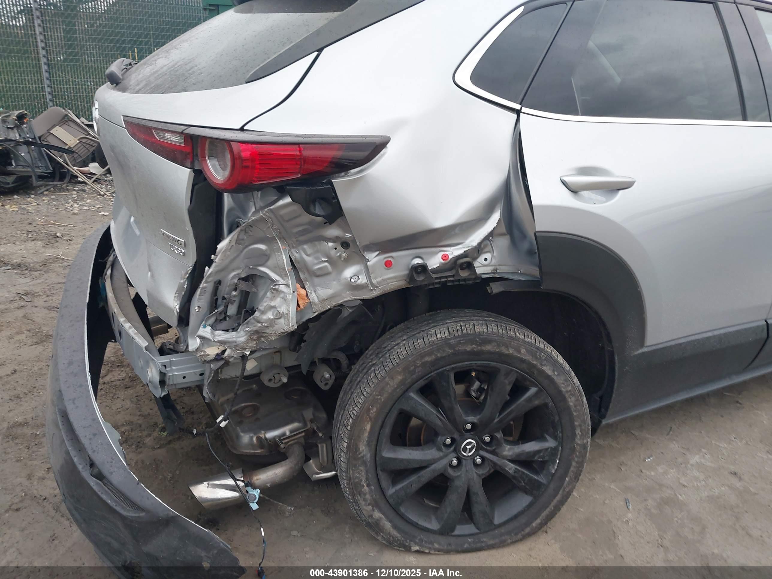 MAZDA CX-30 image 6