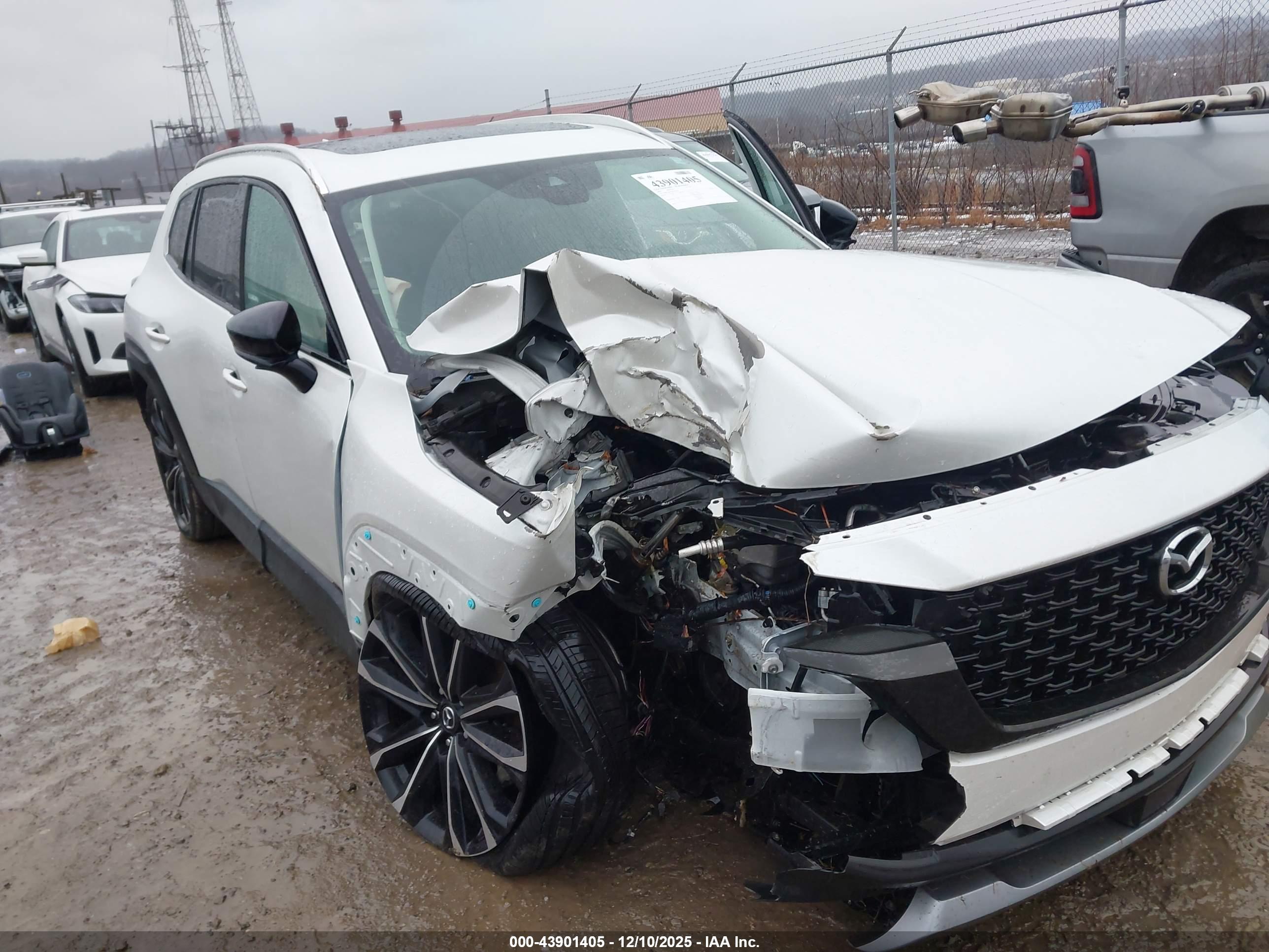 MAZDA CX-50 image 6