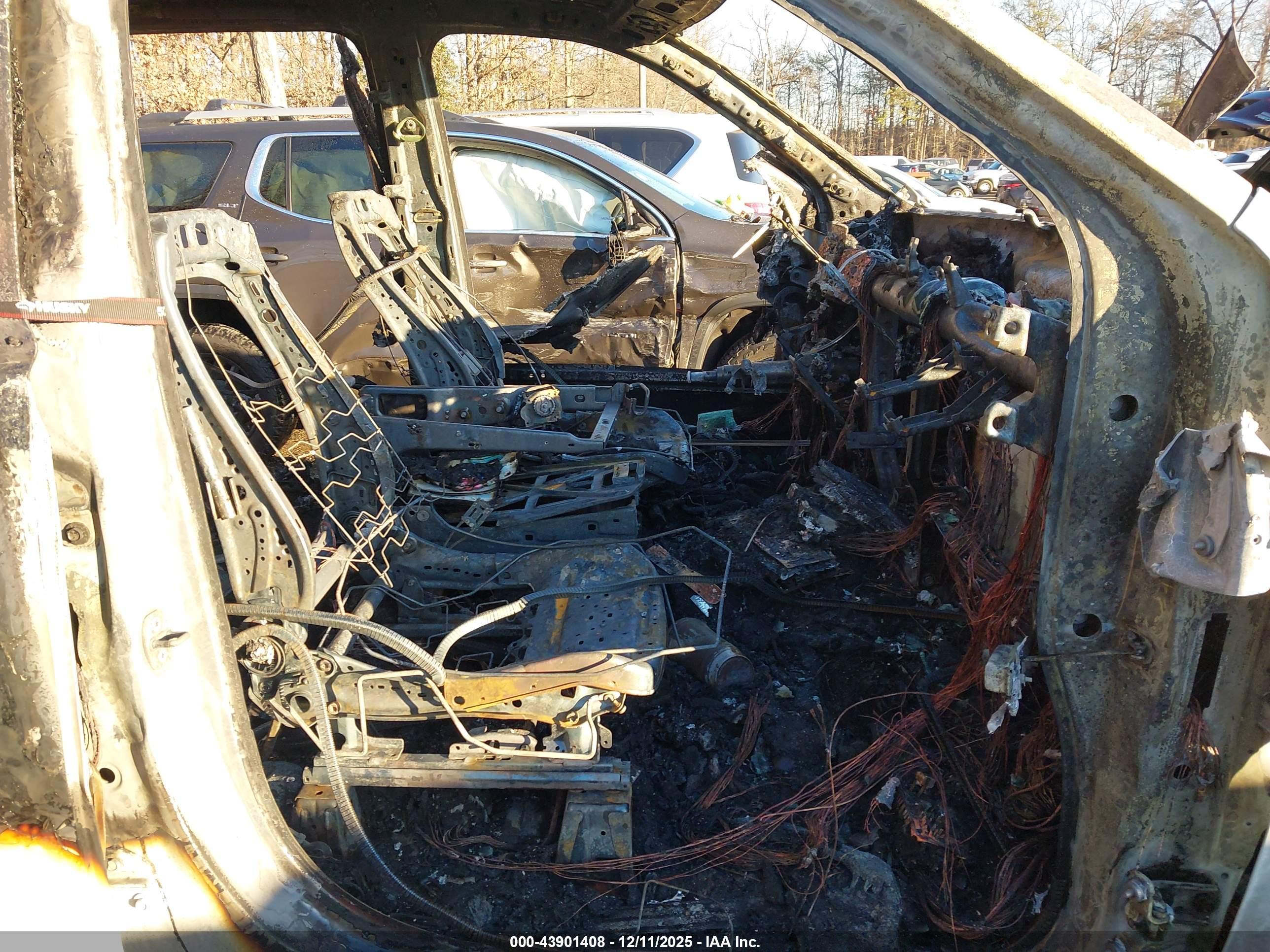 GMC SIERRA image 5