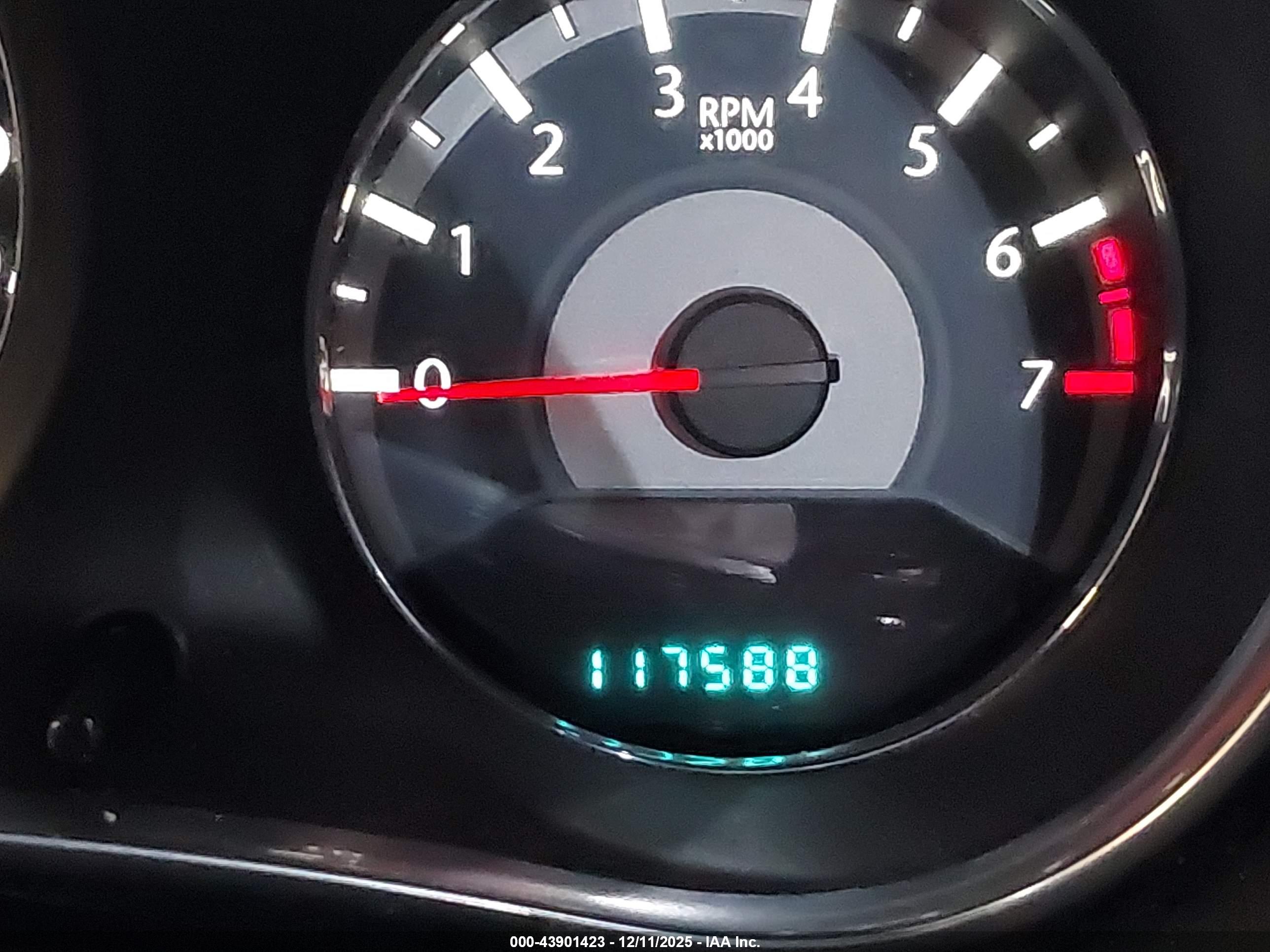 CHRYSLER 200 image 7