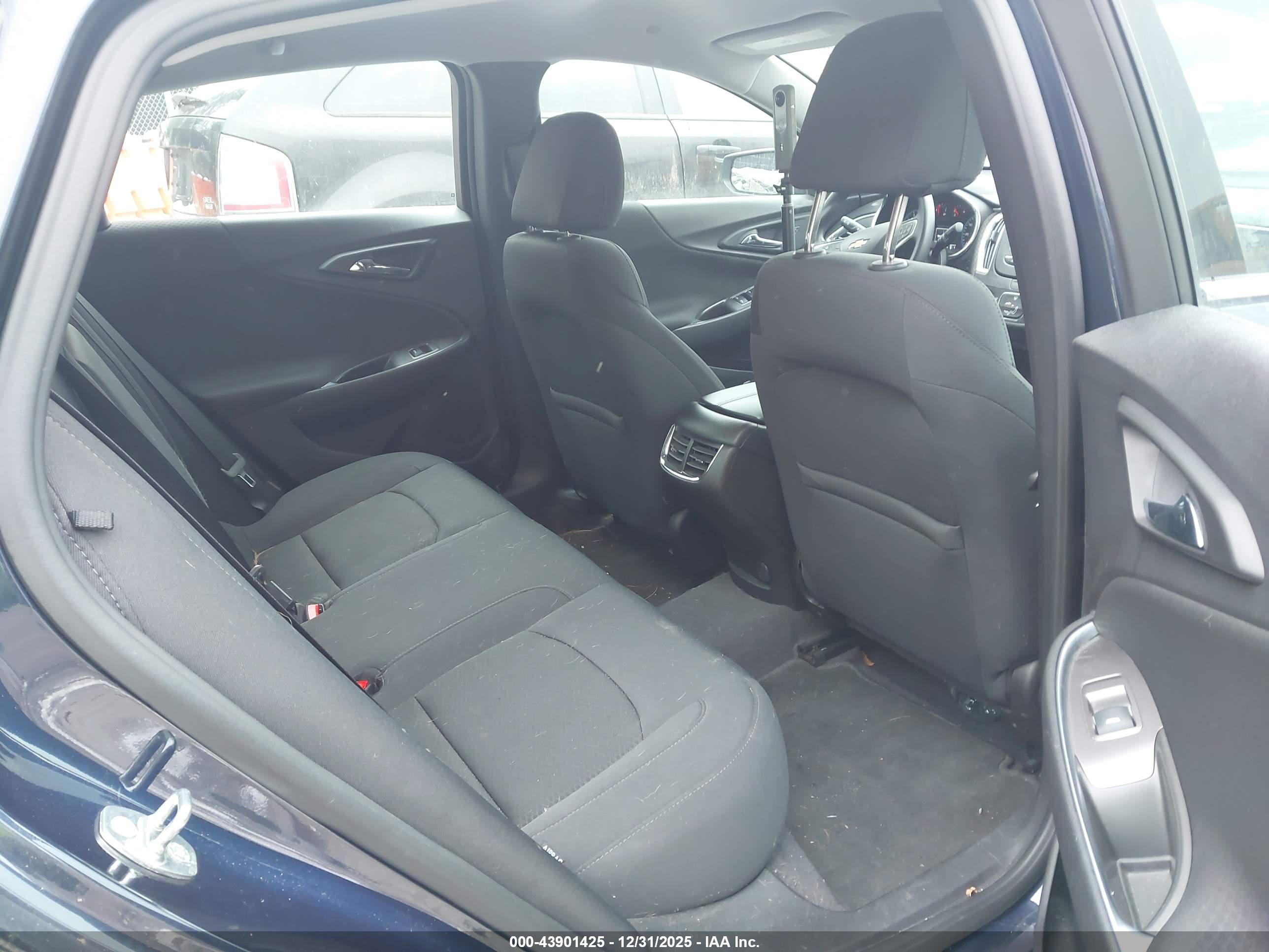 CHEVROLET MALIBU image 8