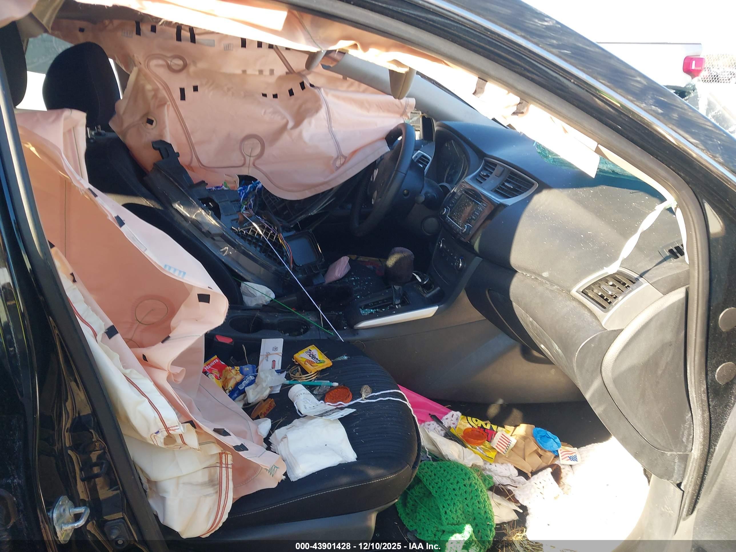 NISSAN SENTRA image 5