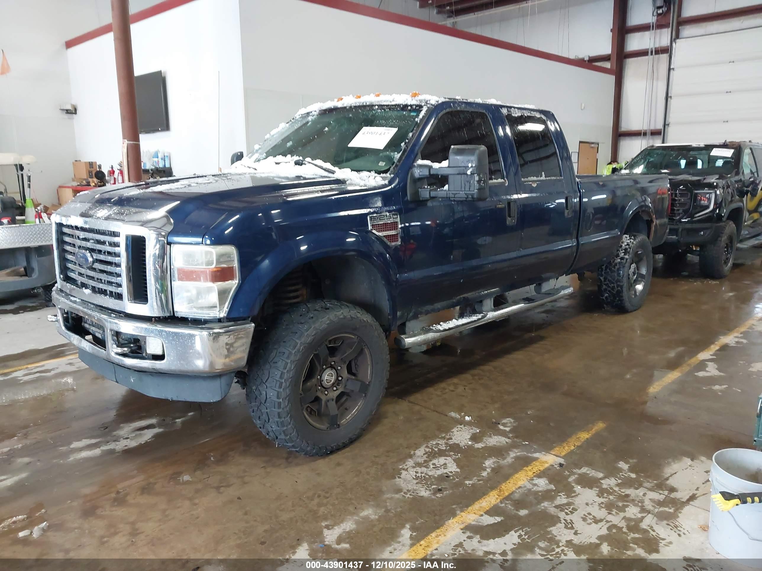 FORD F-250 image 2